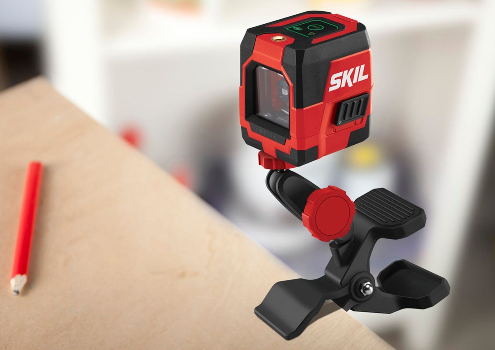 SKIL LL9324G-01 Self-leveling Green Cross Laser with Clamp