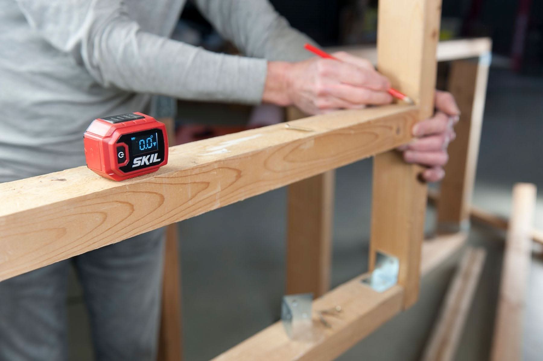 SKIL LL9325-00 Compact Digital Level with Line Laser