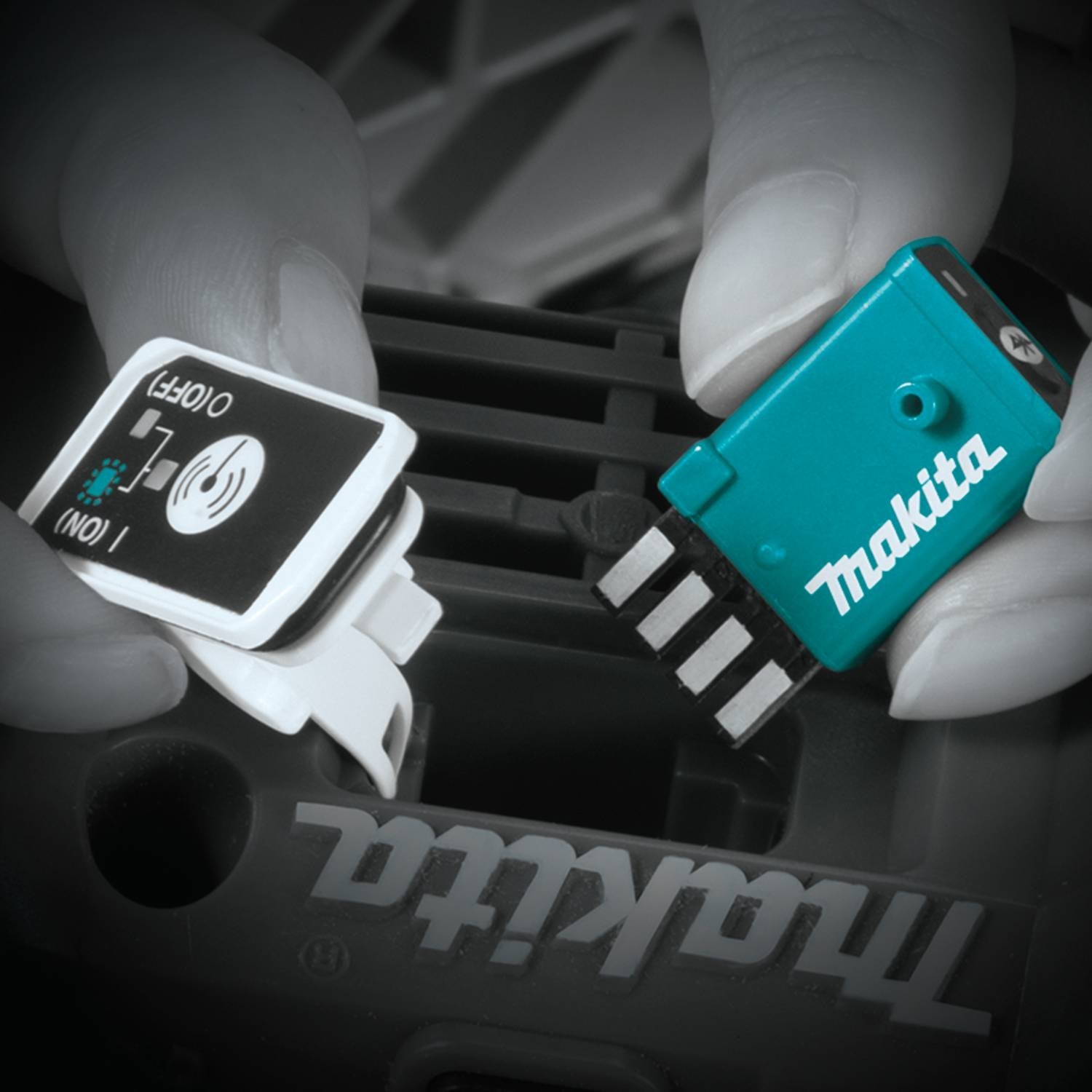 Makita 198901-5 Auto-start Wireless Transmitter
