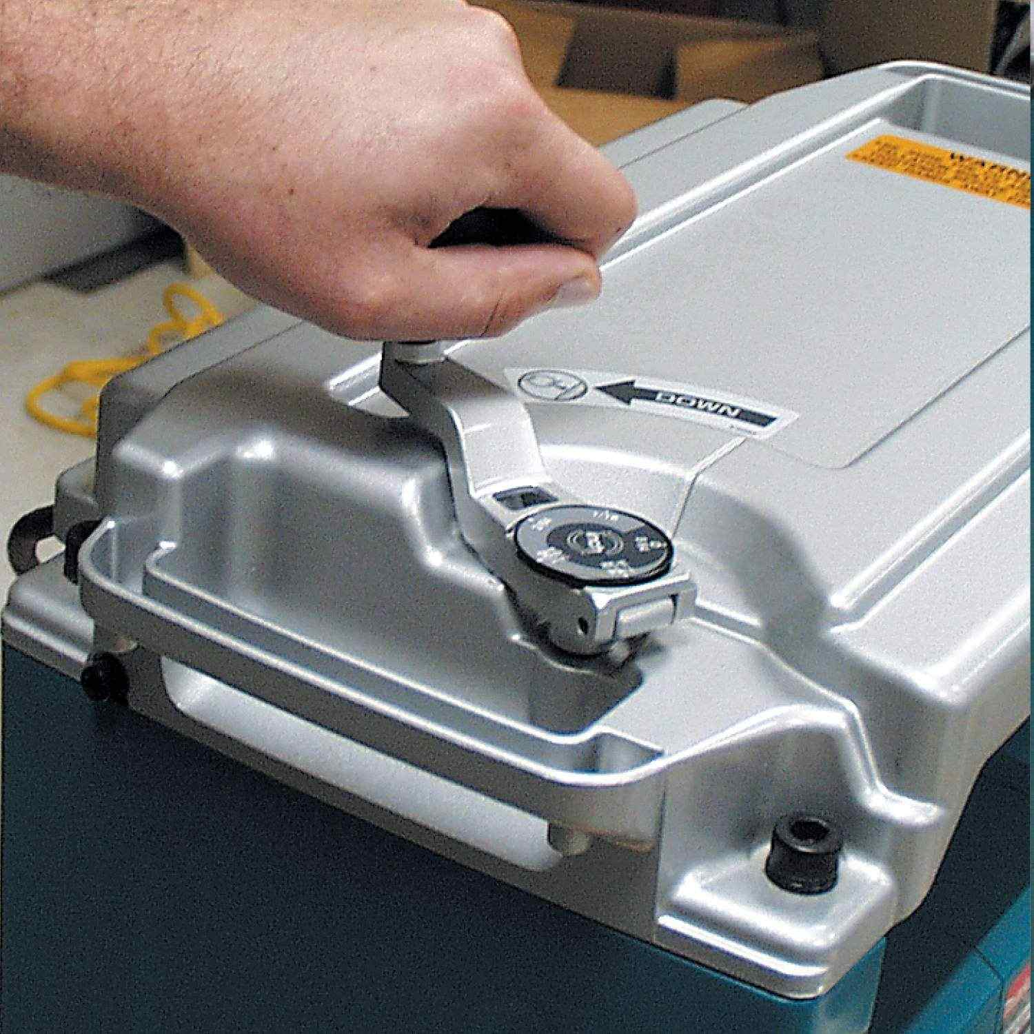 Makita 2012NB 12" Portable Planer