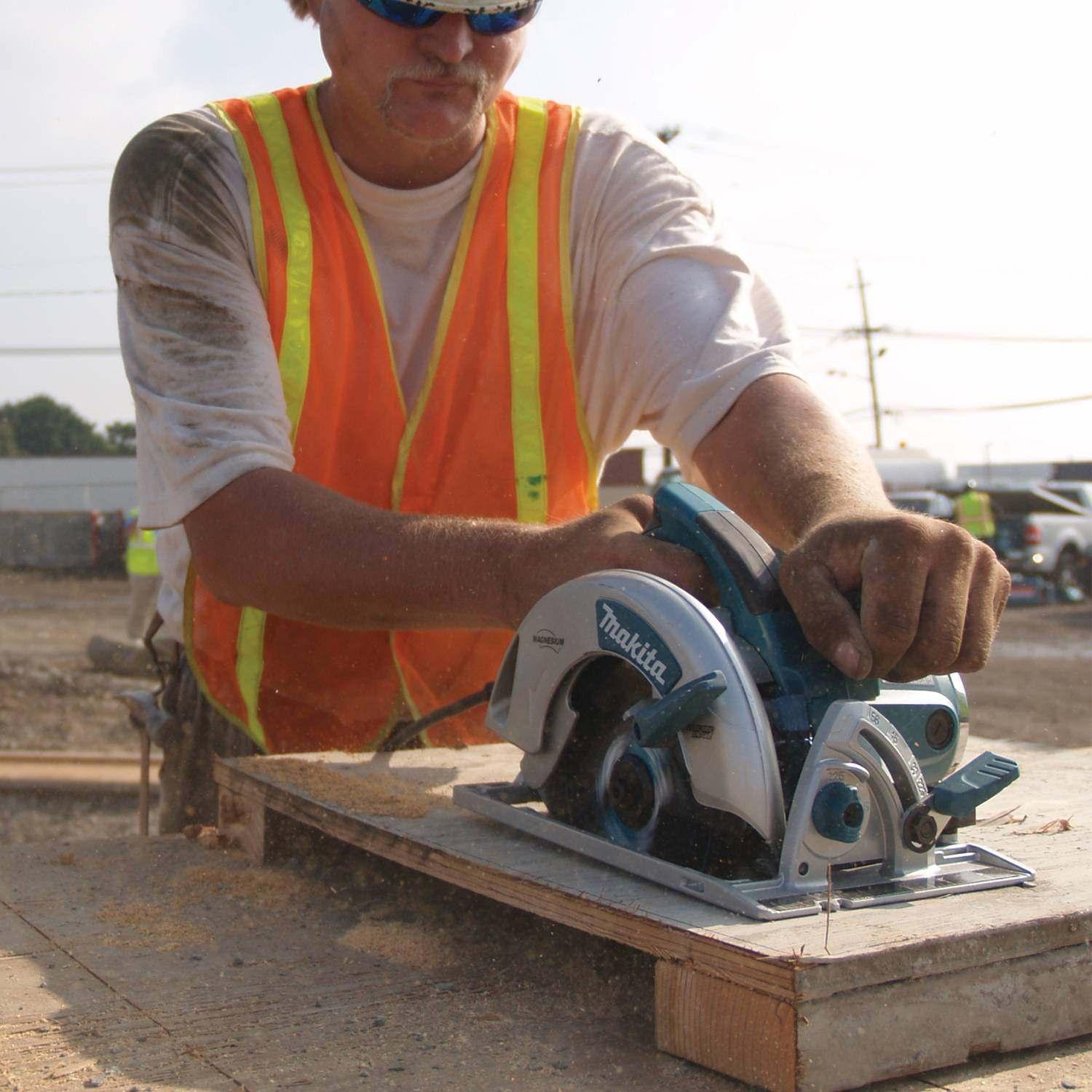 Makita 5007MG 7-1/4" Magnesium Circular Saw