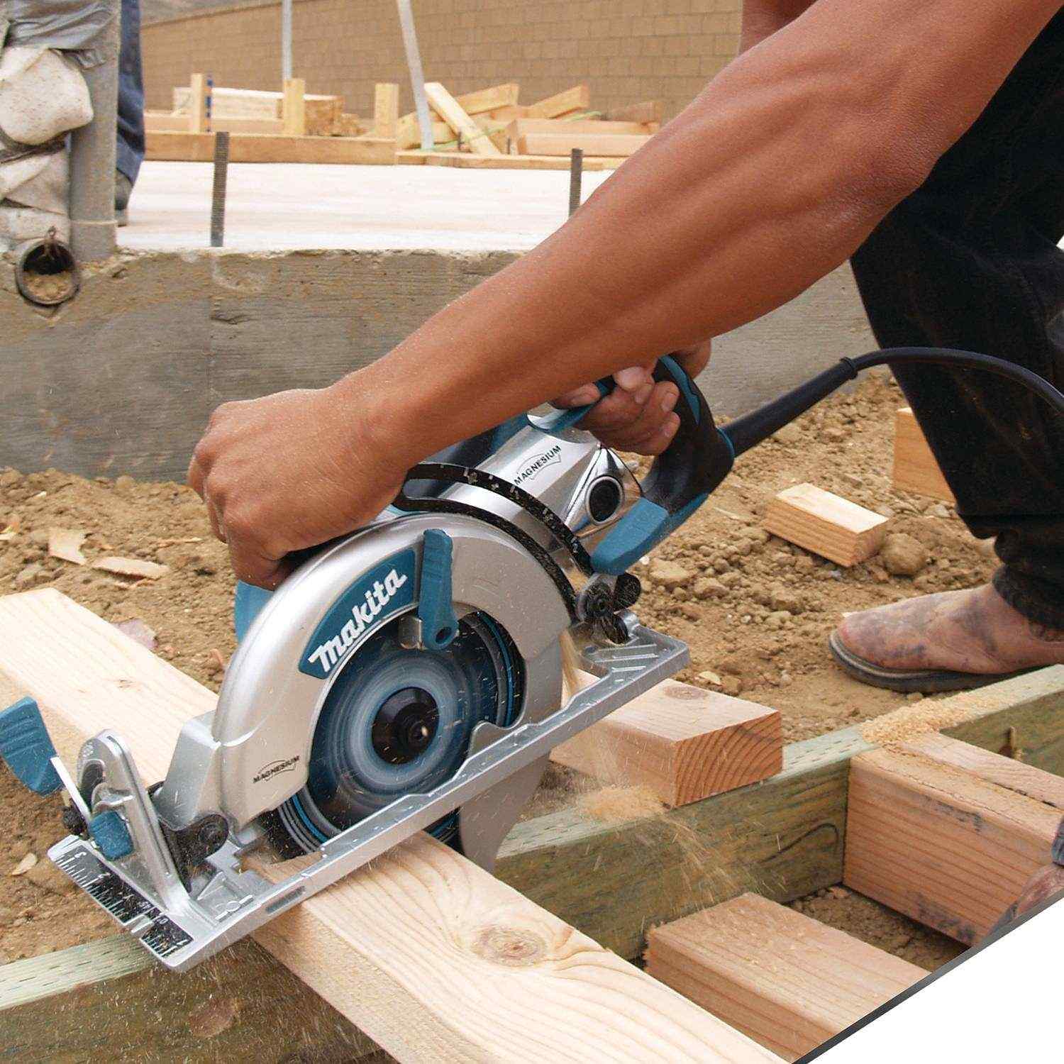 Makita 5377MG 7-1/4" Magnesium Hypoid Saw