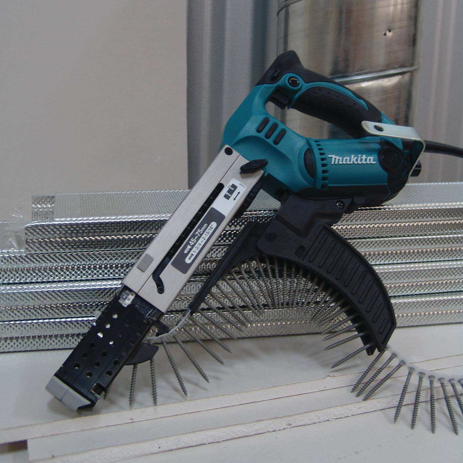 Makita 6844 Autofeed Screwdriver