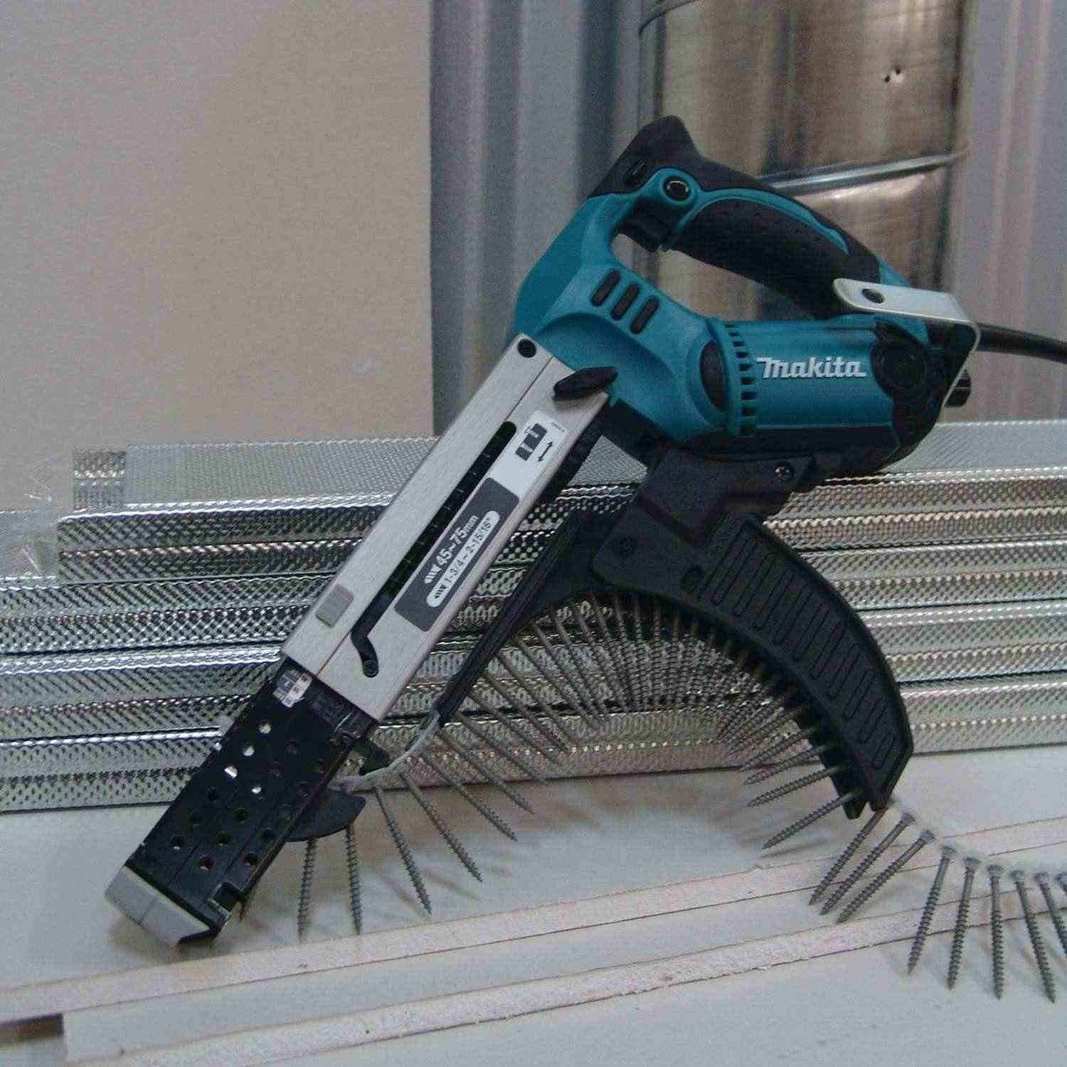 Makita 6844 Autofeed Screwdriver