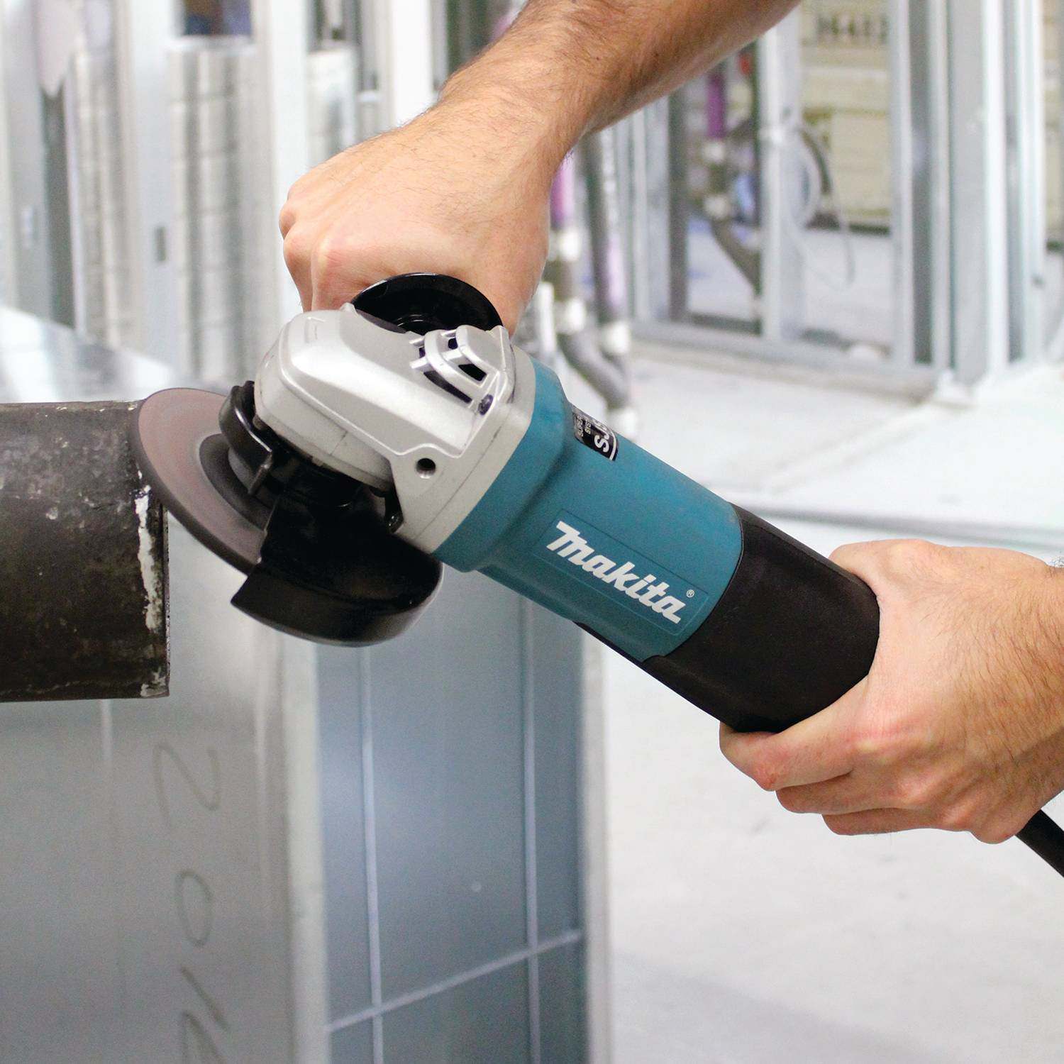 Makita 9565PC 5" SJS™ High-Power Paddle Switch Angle Grinder