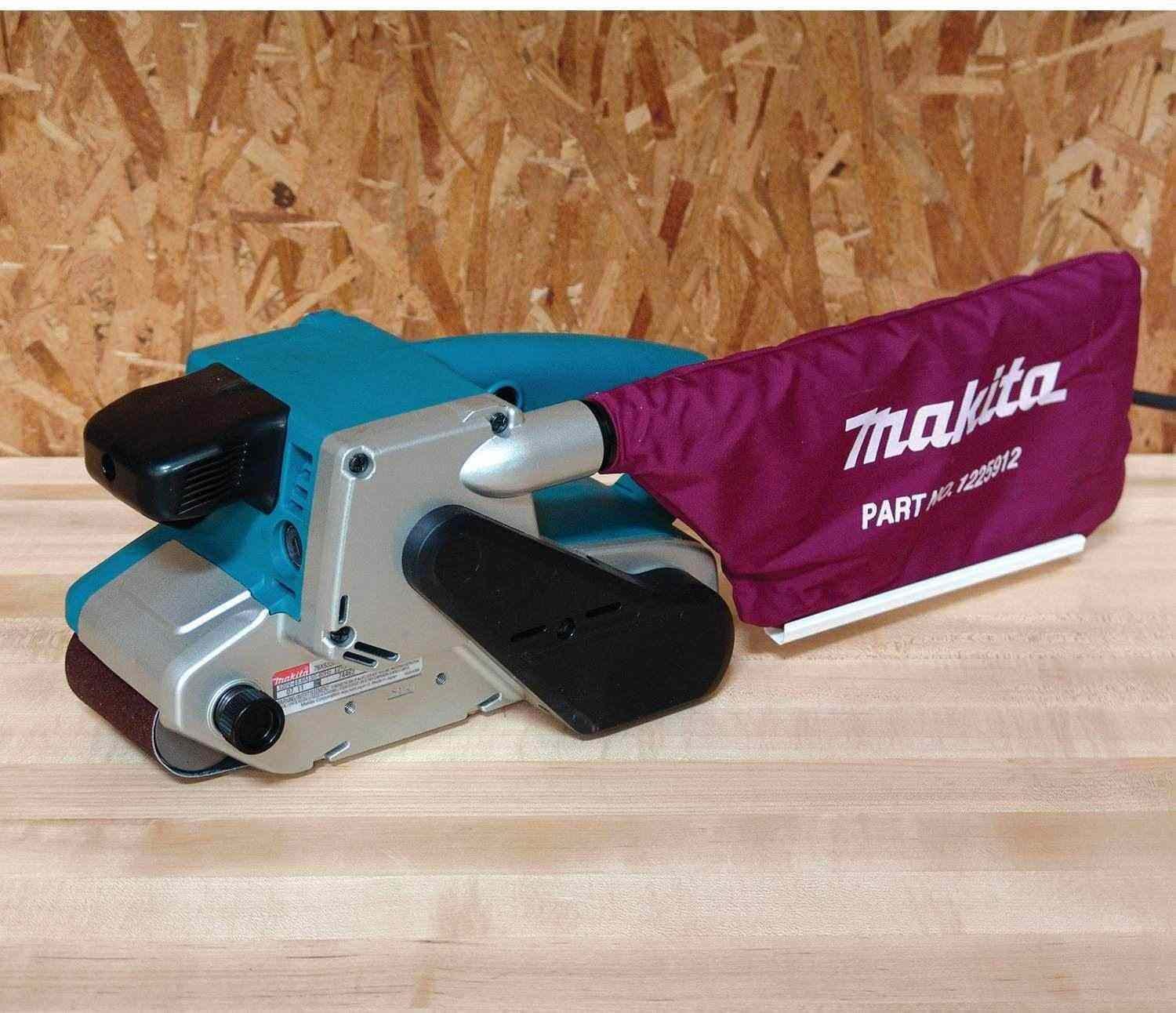 Makita 9903 3" x 21" Belt Sander