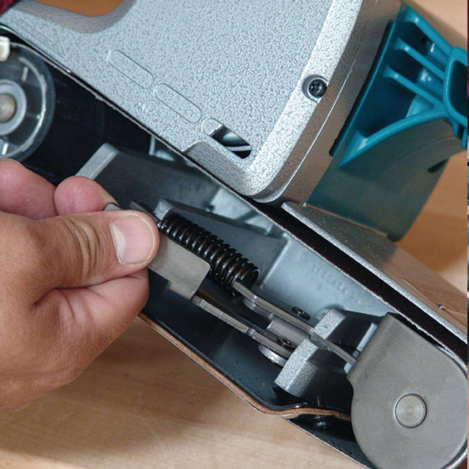 Makita 9924DB 3" x 24" Belt Sander