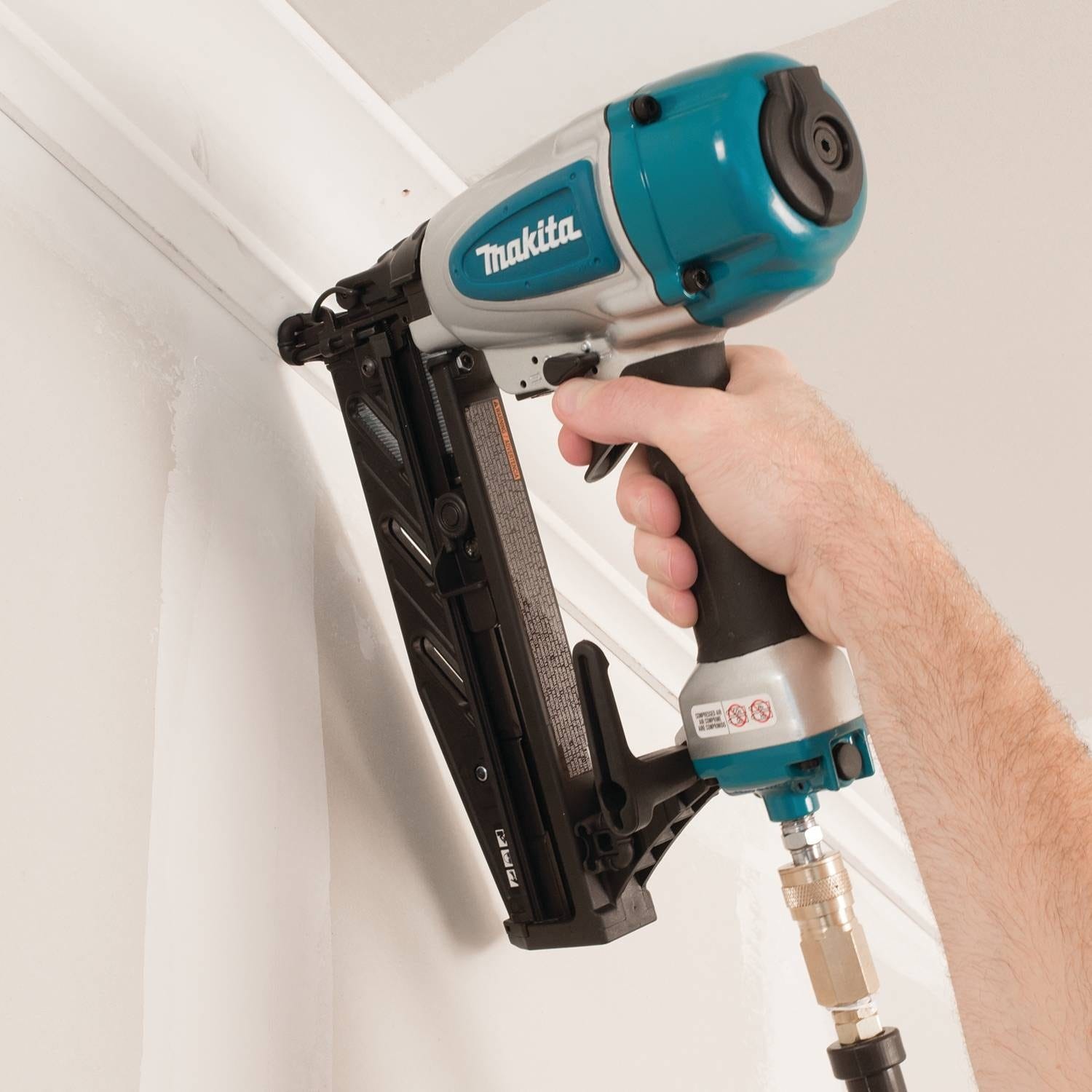 Makita AF601 16 Gauge, 2-1/2" Straight Finish Nailer