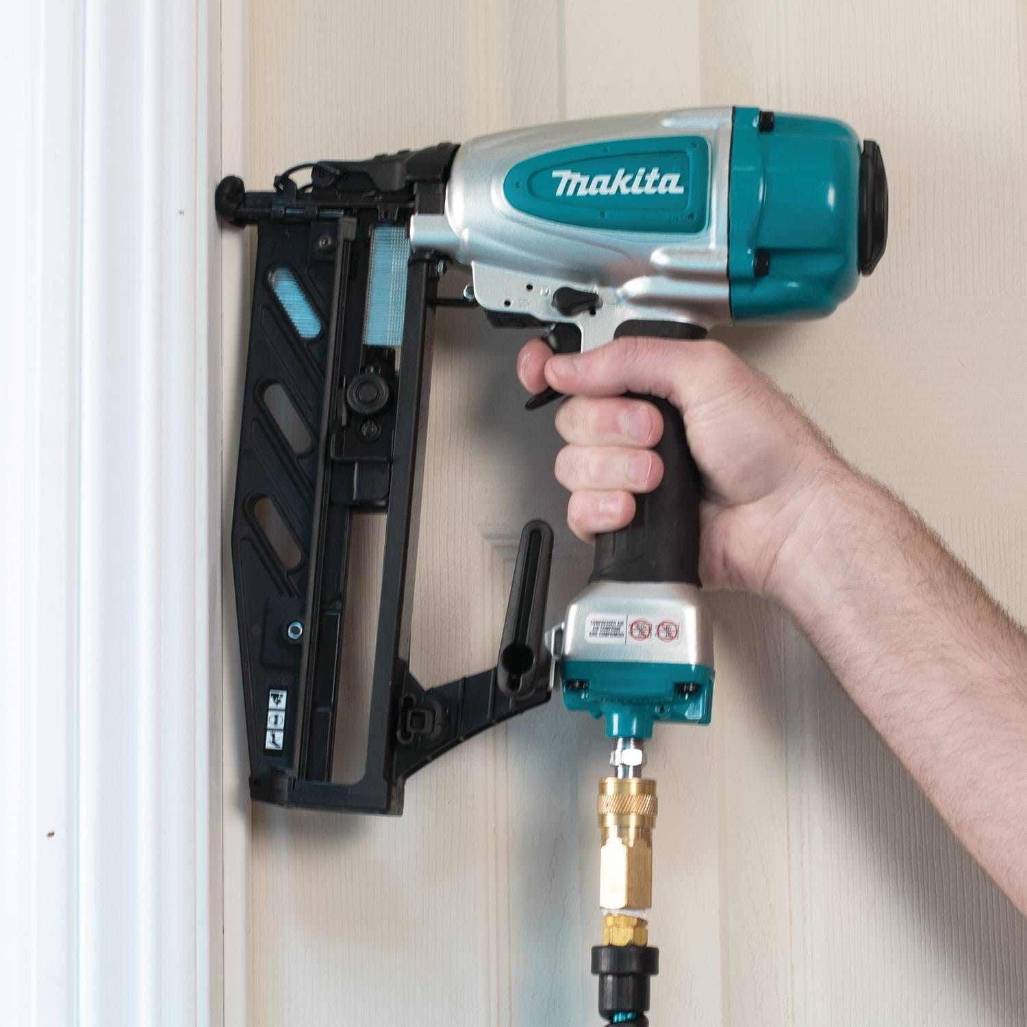 Makita AF601 16 Gauge, 2-1/2" Straight Finish Nailer