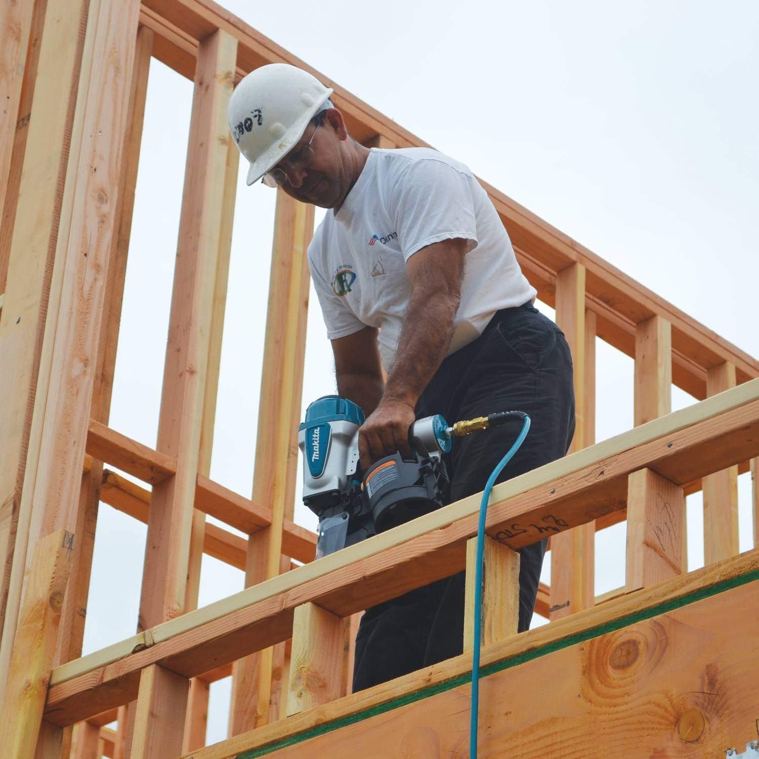 Makita AN902 3-1/2" Framing Coil Nailer