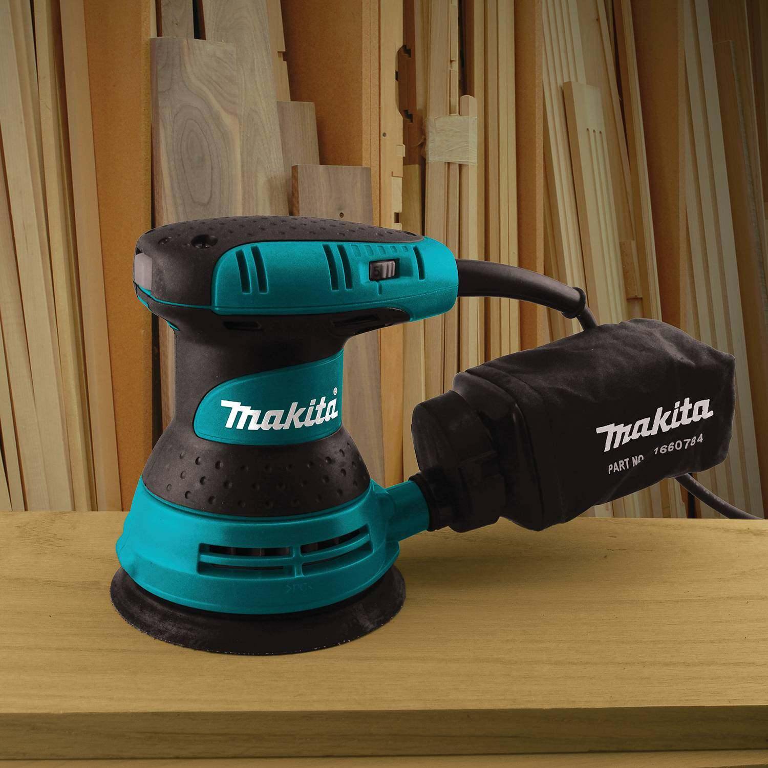 Makita BO5031K 5" Random Orbit Sander, variable speed, with Tool Case