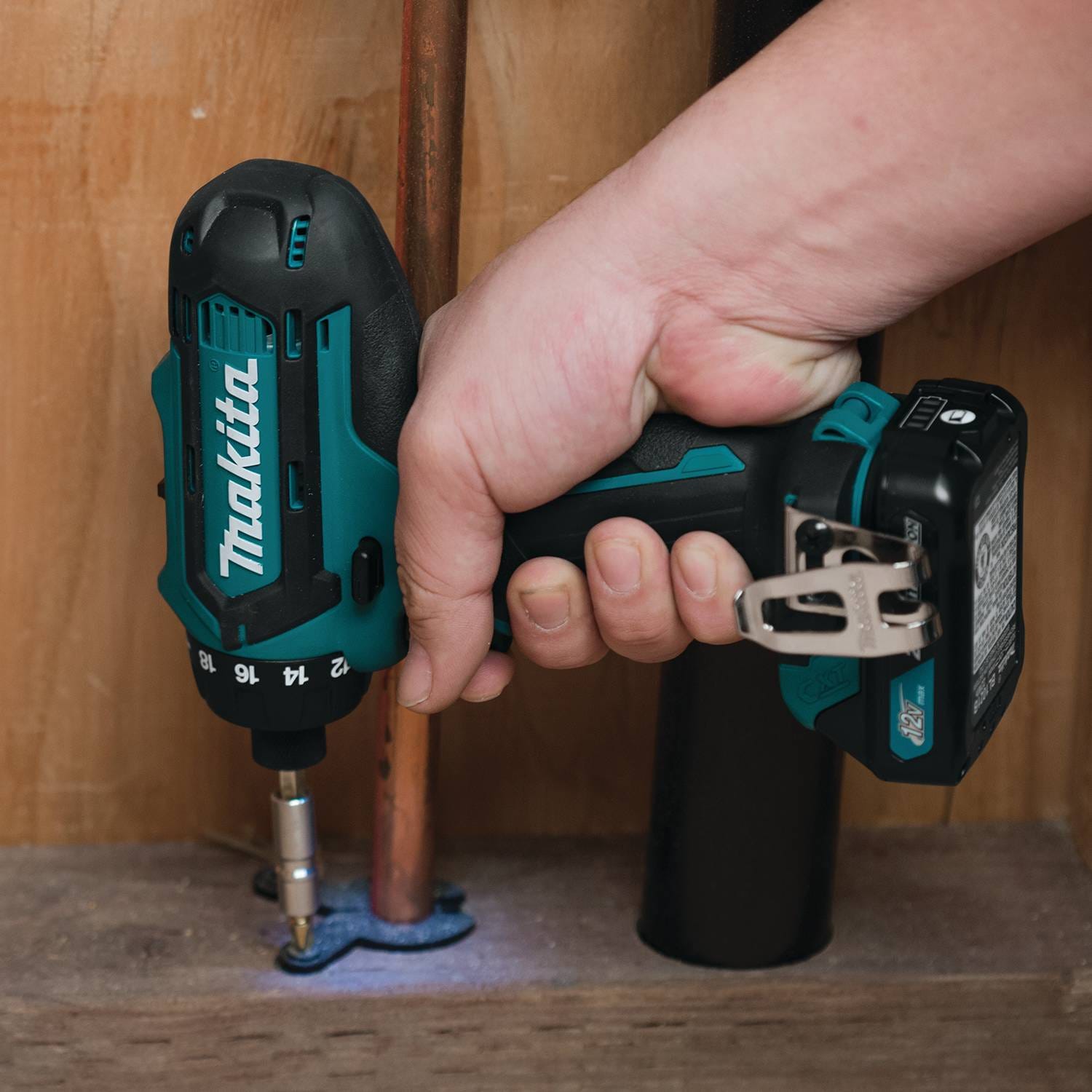Makita CT230R 12V max CXT Lithium-Ion Cordless 2-Piece Combo Kit, 2.0Ah