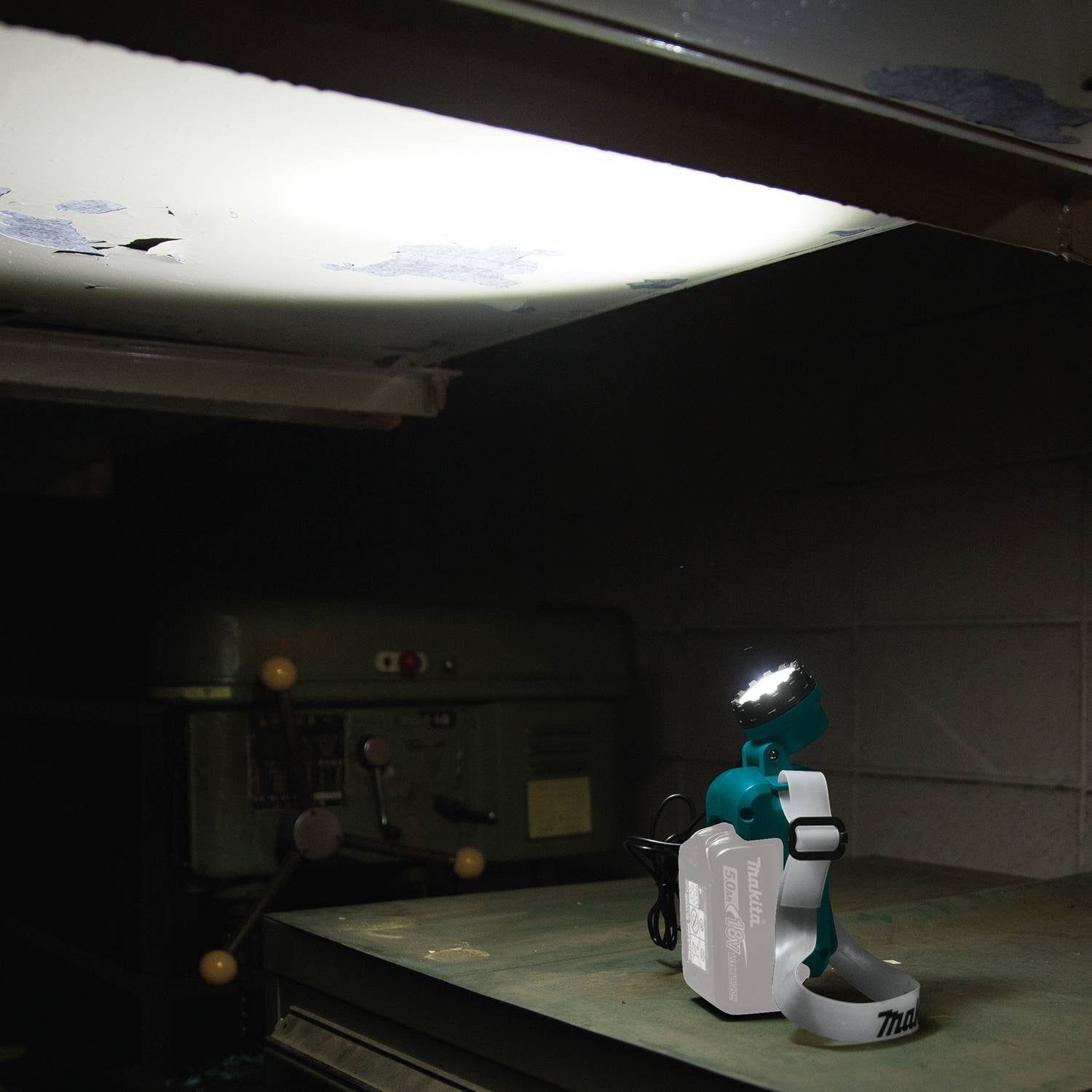 Makita DML800 18V LXT Lithium-Ion Cordless LED Headlamp, Headlamp Only
