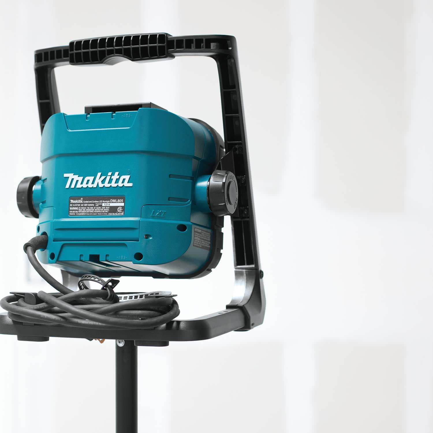 Makita DML805 18V LXT Lithium-Ion Cordless/Corded 20 LED Work Light, Light Only