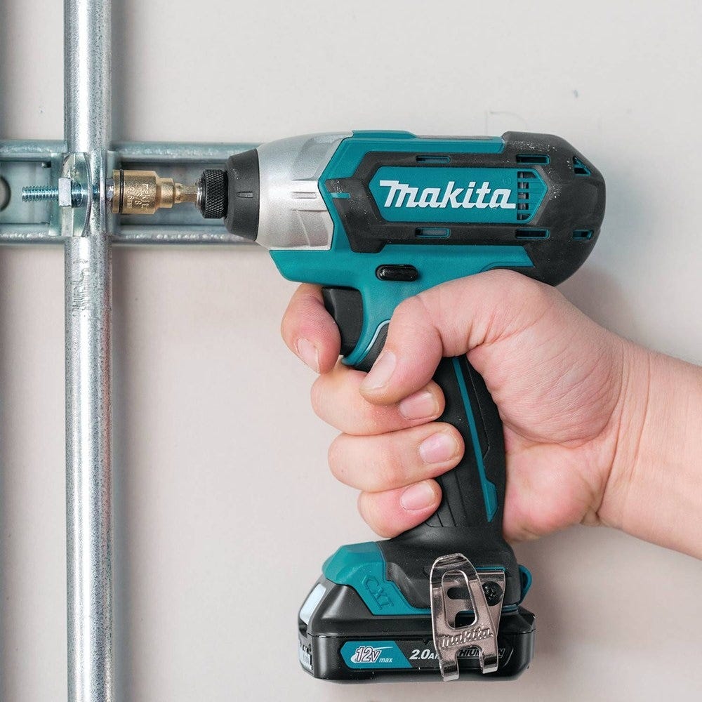 Makita DT03R1 12V max CXT Lithium-Ion Cordless Impact Driver Kit (2.0Ah)