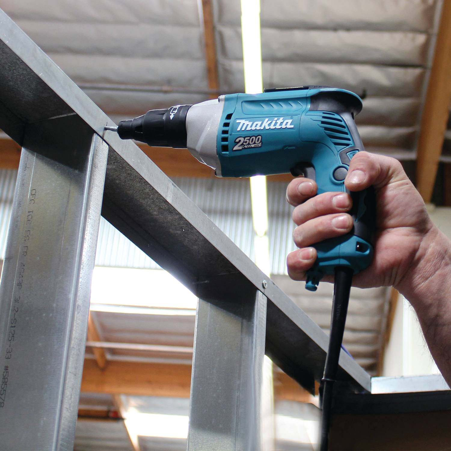 Makita FS2500 Screwdriver; 2,500 RPM