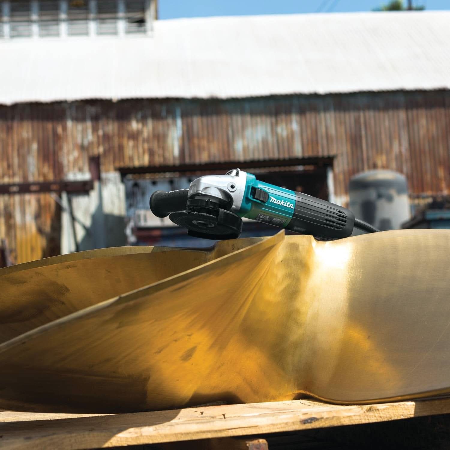 Makita GA4542C 4-1/2" SJSII High-Power Angle Grinder