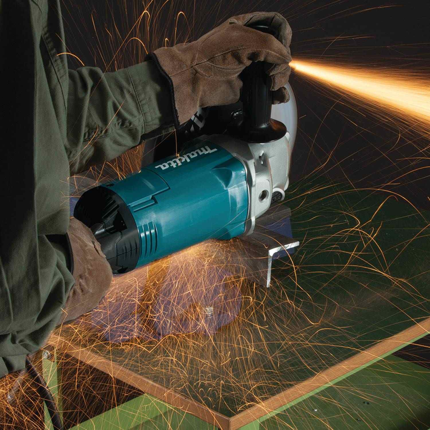 Makita GA7060 7" Angle Grinder, with Lock-On Switch