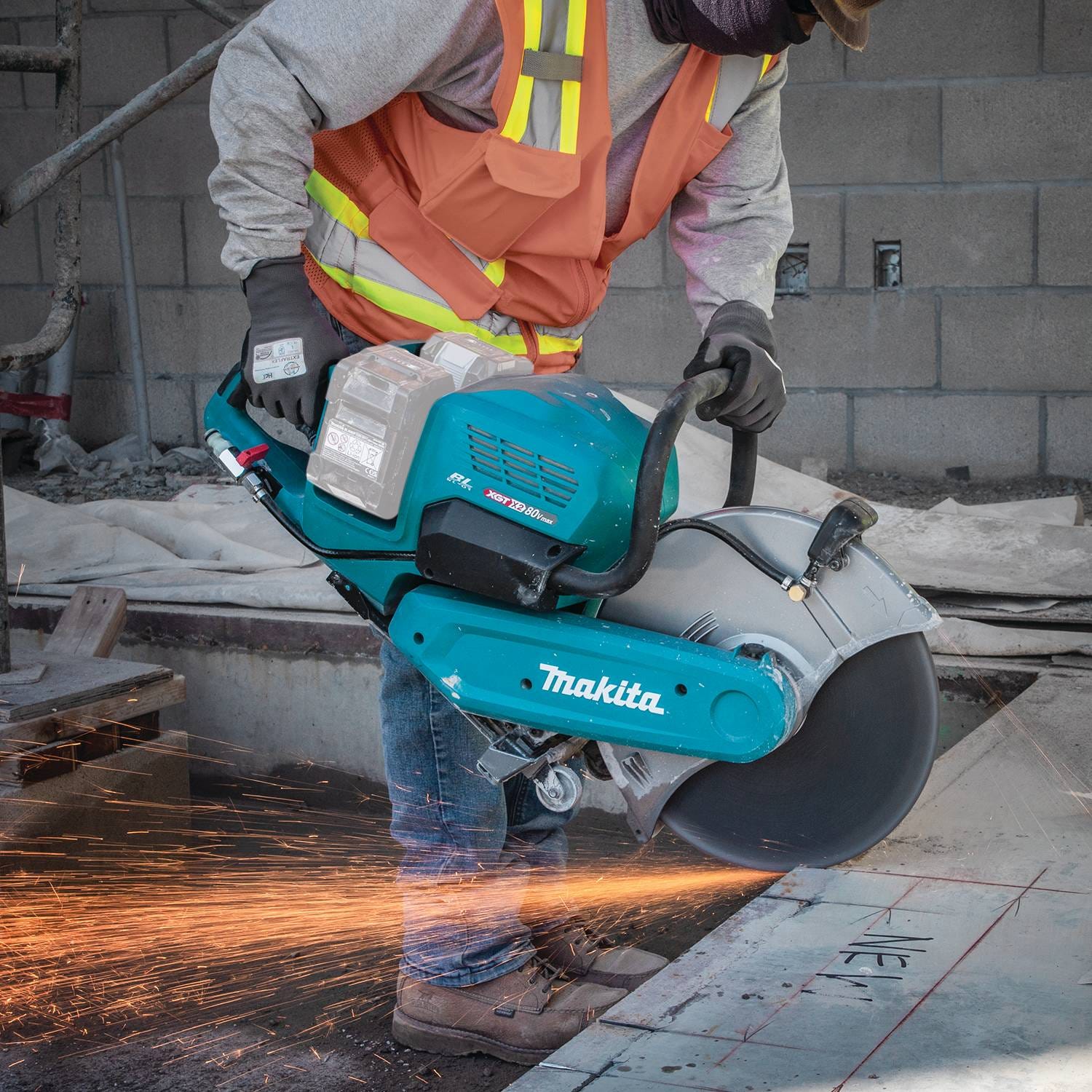 Makita GEC01Z 80V max (40V max X2) XGT Brushless 14" Power Cutter with AFT, Electric Brake, Tool Only