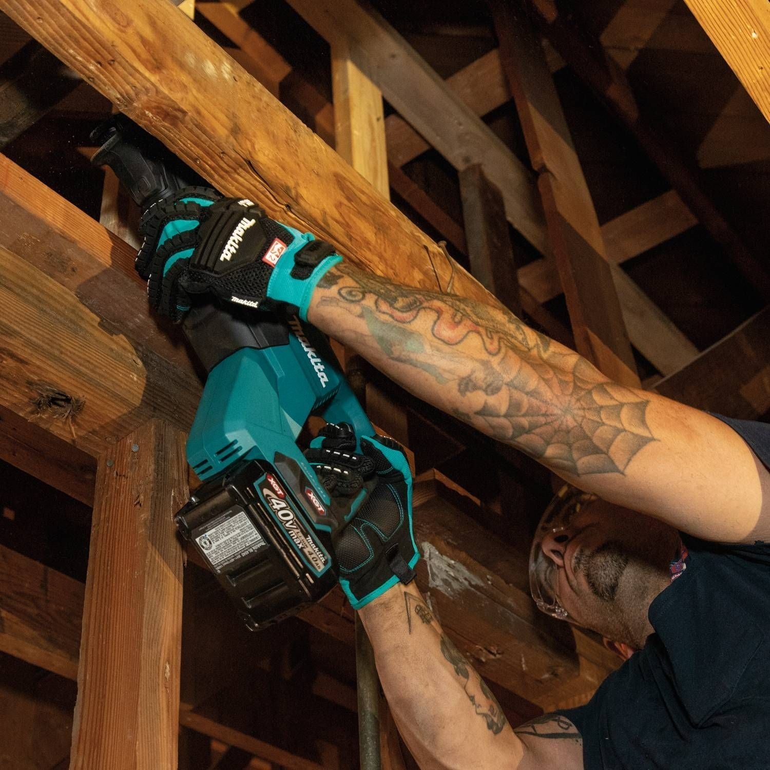 Makita GRJ02M1 40V max XGT Brushless Cordless AVT Orbital Recipro Saw Kit (4.0Ah)