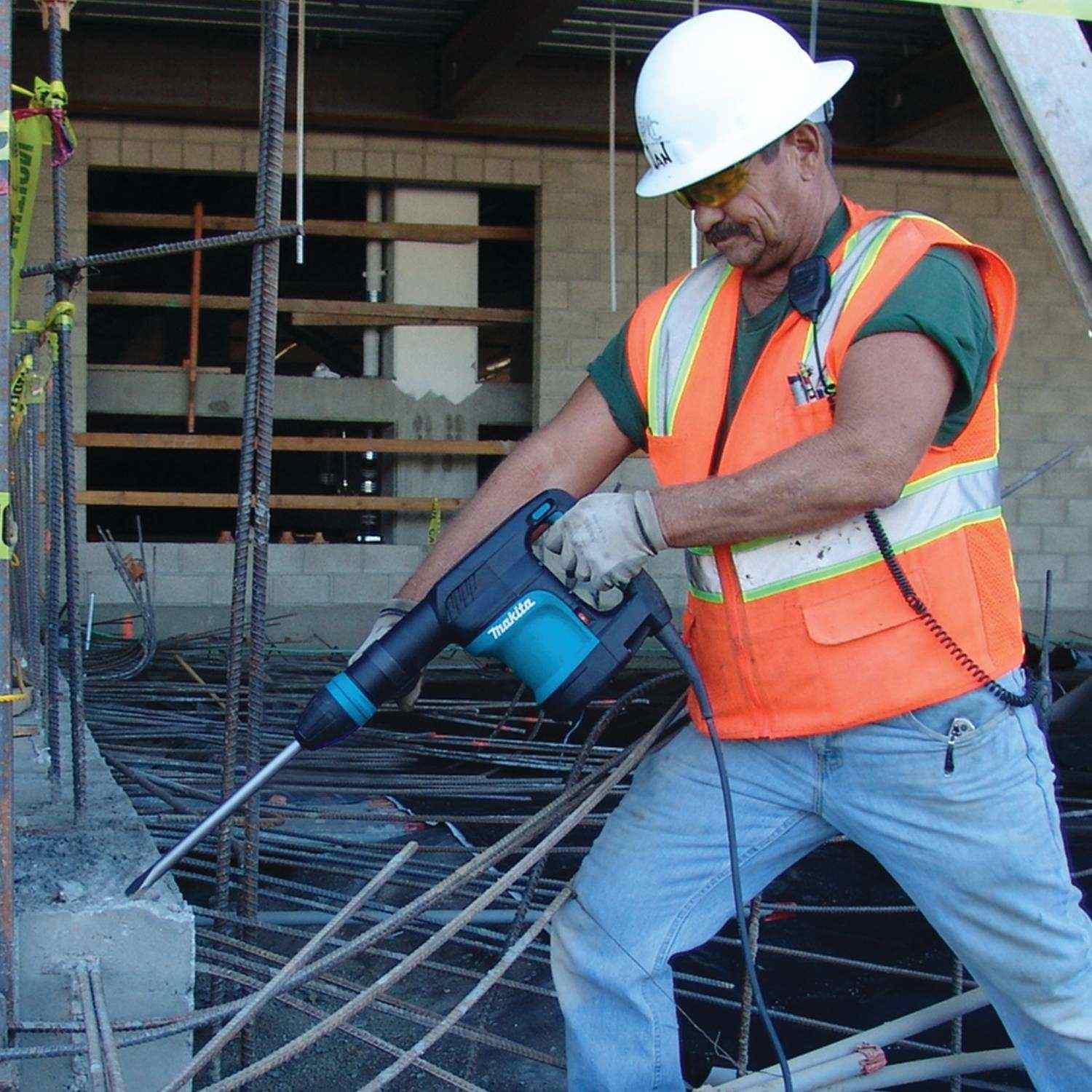 Makita HM0870C 11 lb. SDS-MAX Demolition Hammer