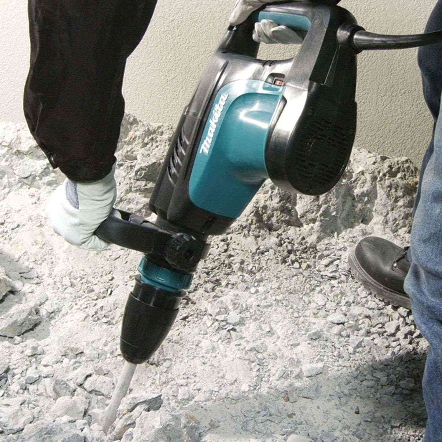 Makita HM1203C 20 lb. SDS-MAX Demolition Hammer
