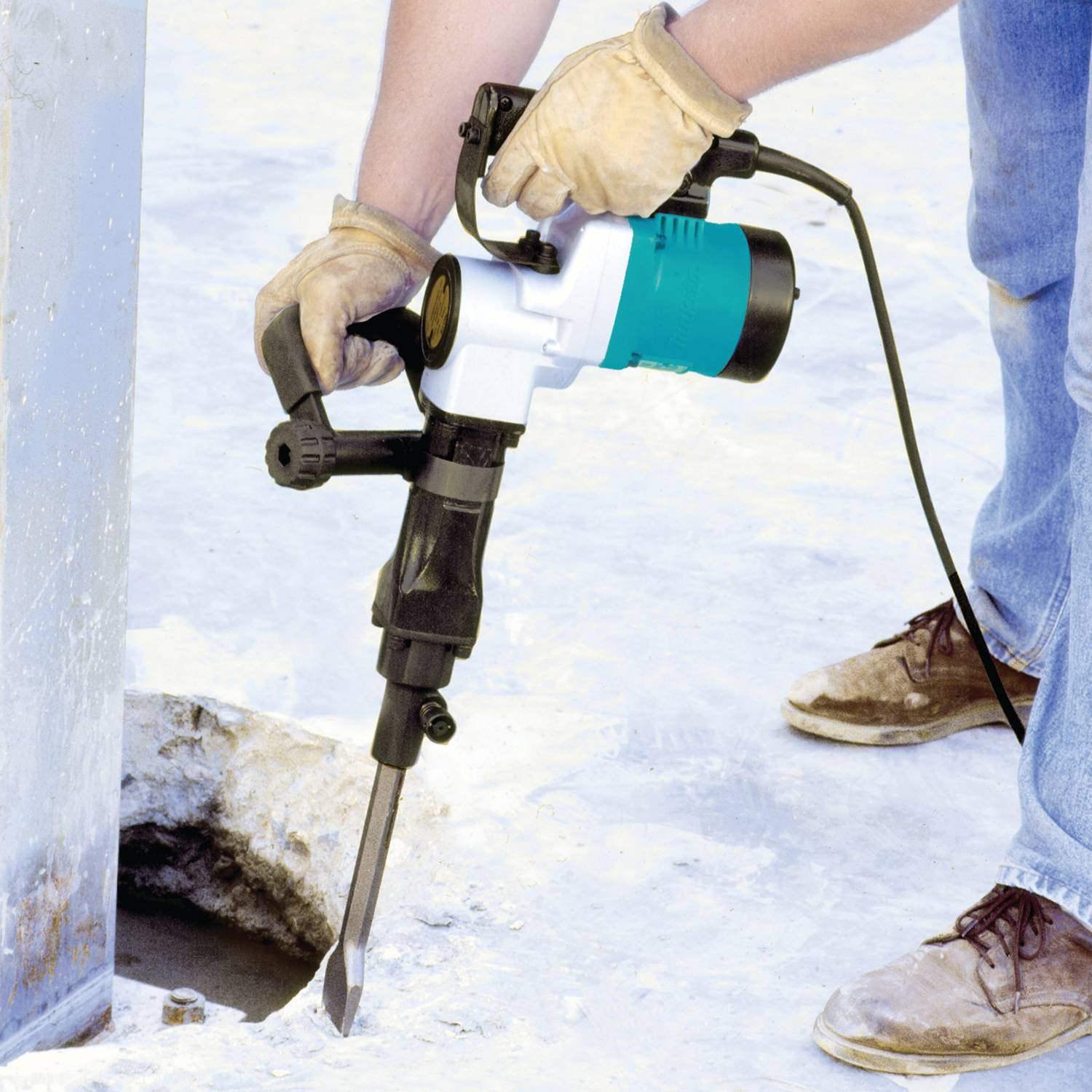 Makita HM1211B 20 lb. Demolition Hammer, accepts 3/4" Hex bits