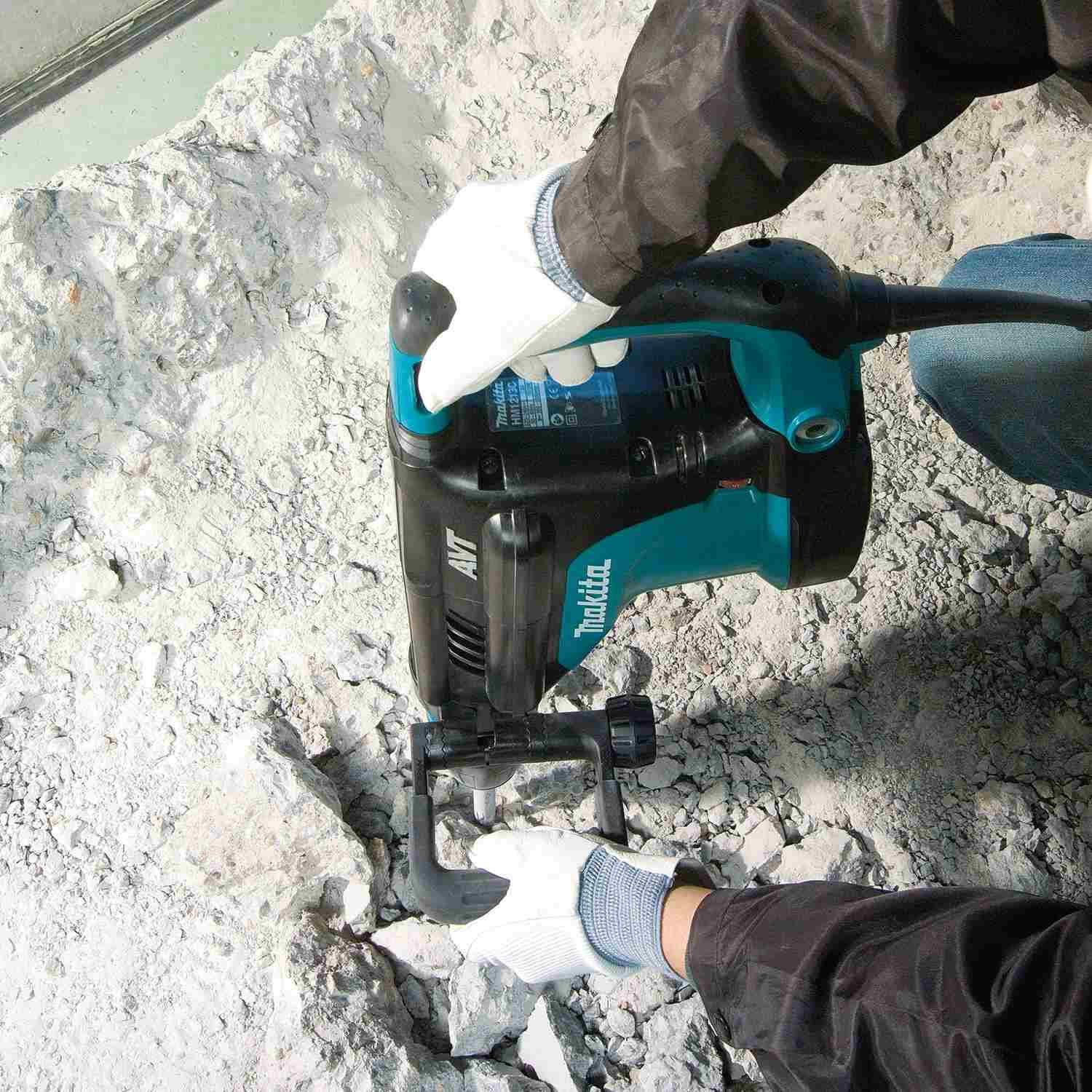 Makita HM1213C 23 lb. SDS-MAX AVT Demolition Hammer