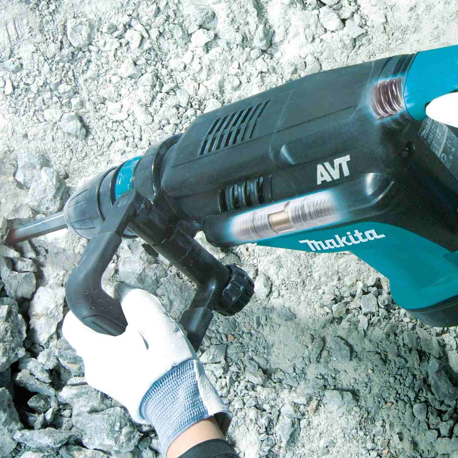 Makita HM1213C 23 lb. SDS-MAX AVT Demolition Hammer