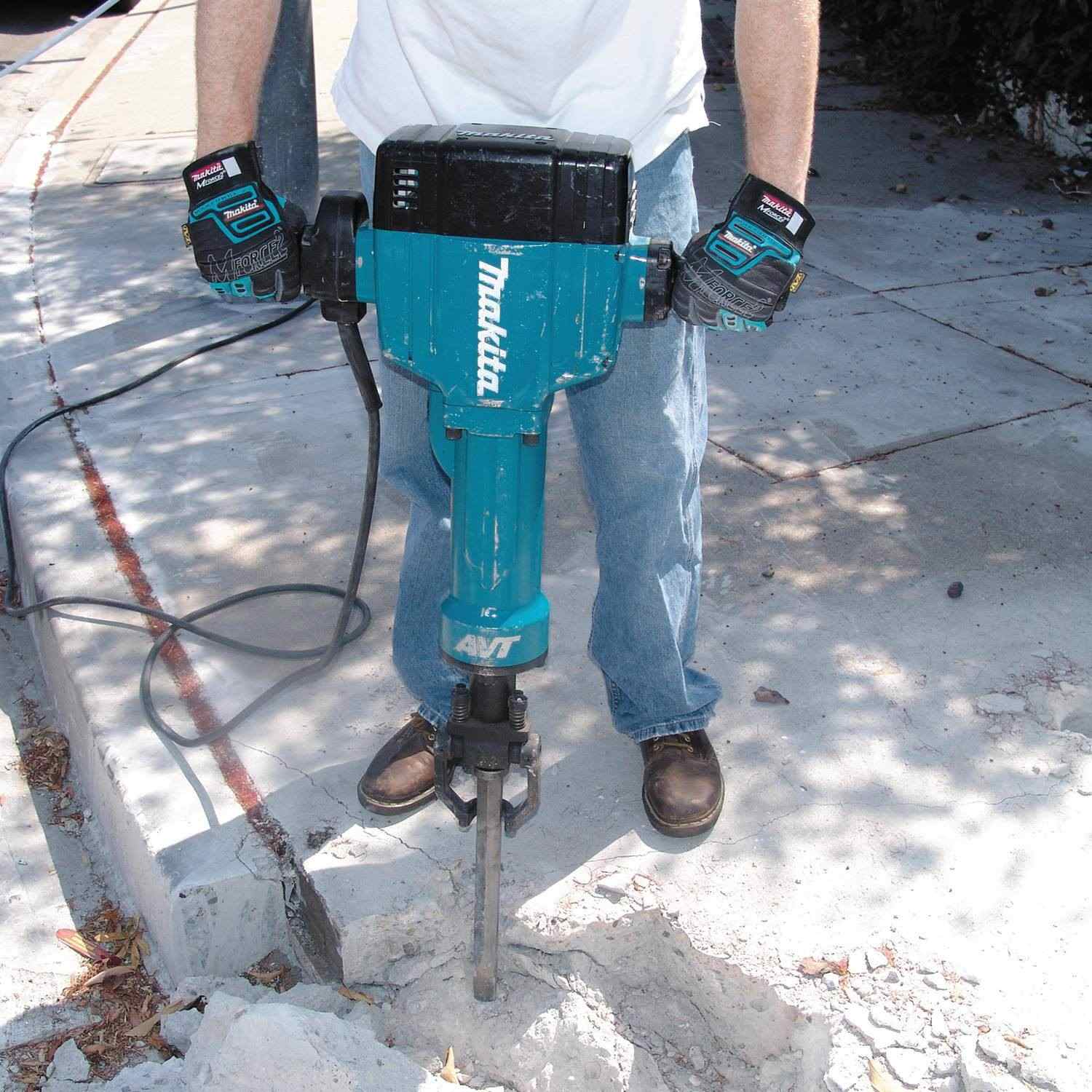 Makita HM1810 70 lb. AVT Breaker Hammer, accepts 1-1/8" Hex bits