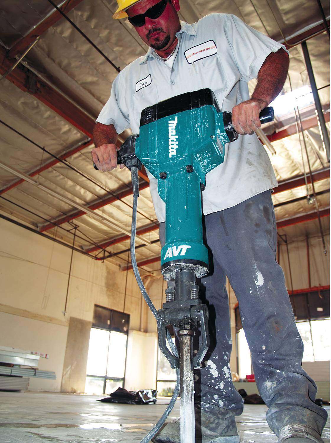 Makita HM1810 70 lb. AVT Breaker Hammer, accepts 1-1/8" Hex bits
