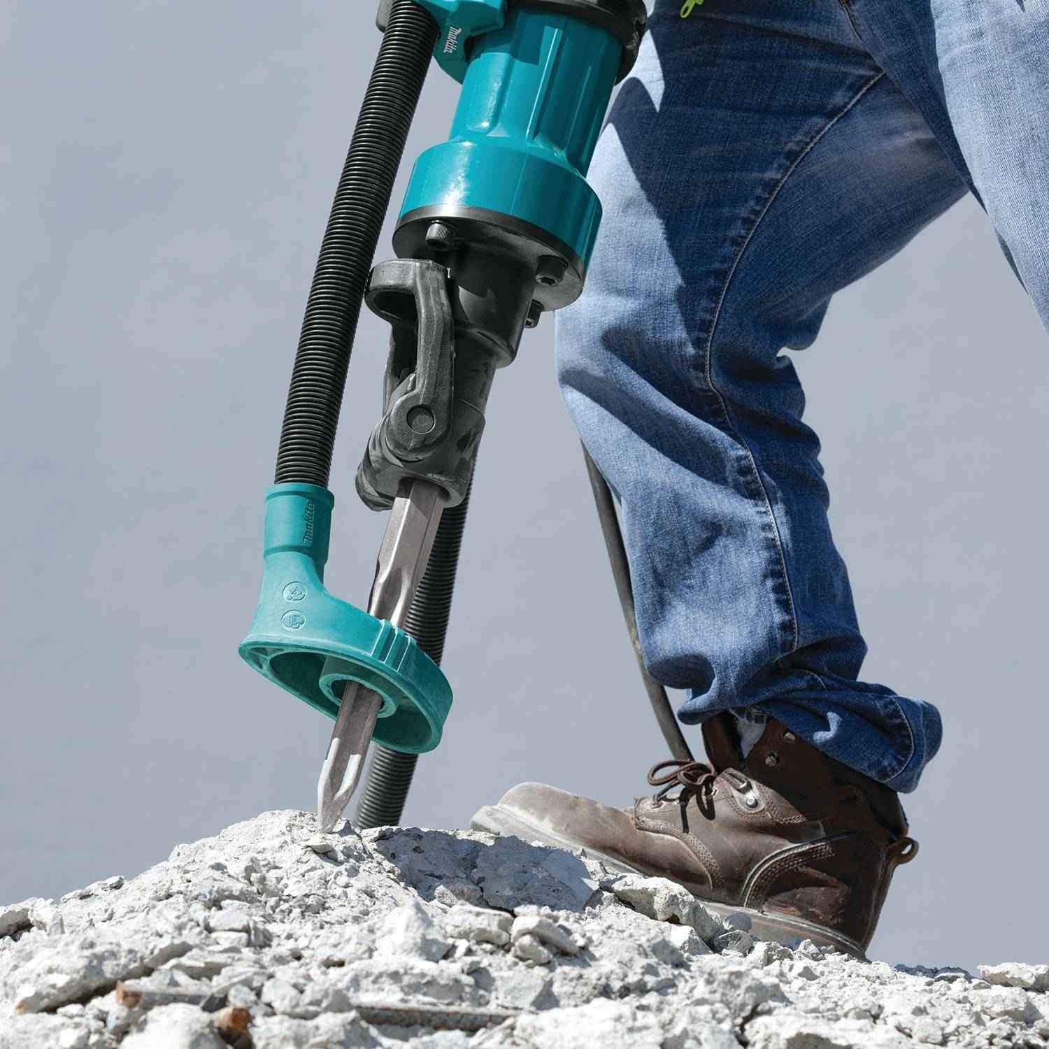 Makita HM1812X3 70 lb. Advanced AVT Breaker Hammer, accepts 1-1/8" Hex bits