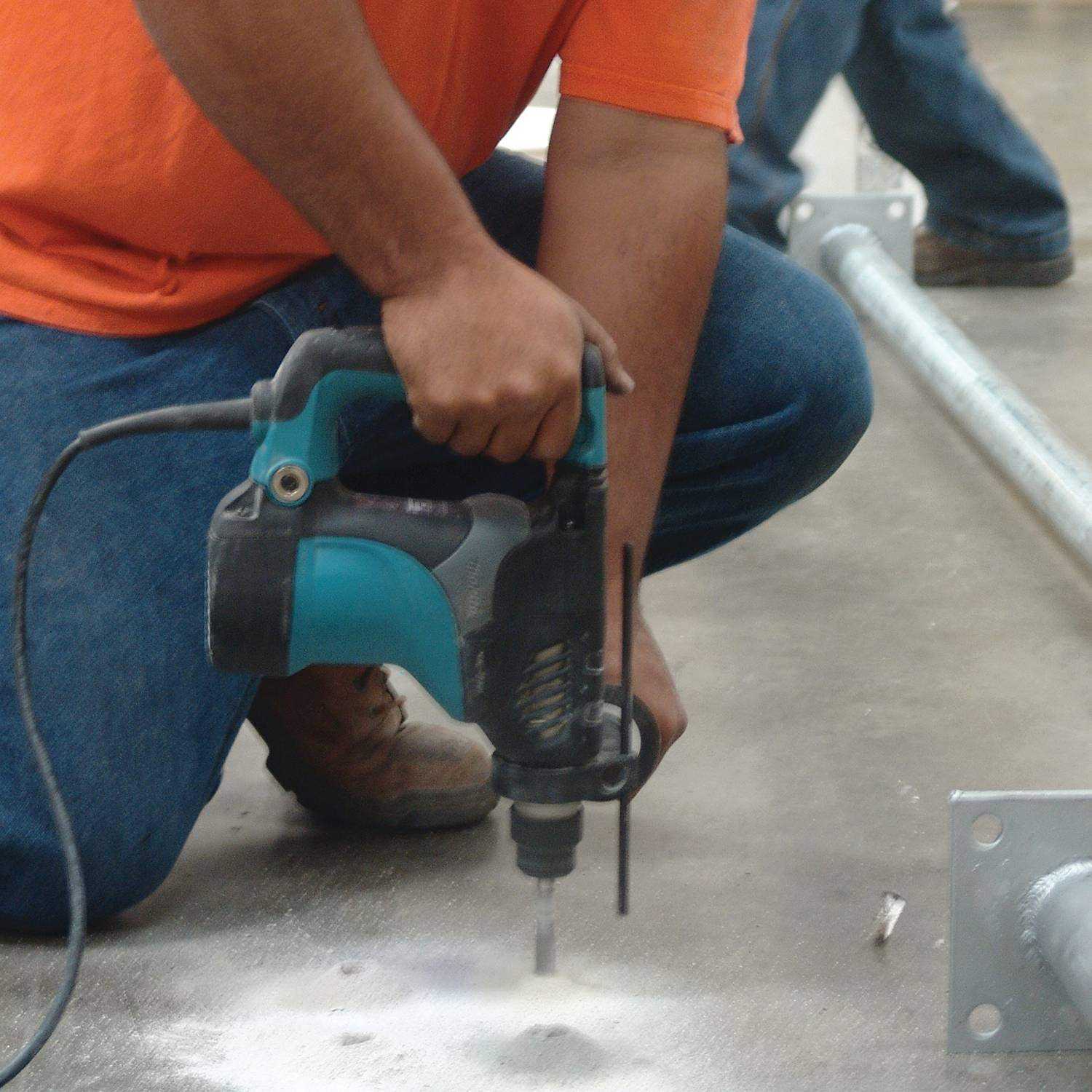 Makita HR2811F Corded 1-1/8'' SDS-PLUS Rotary Hammer – Tool Nut