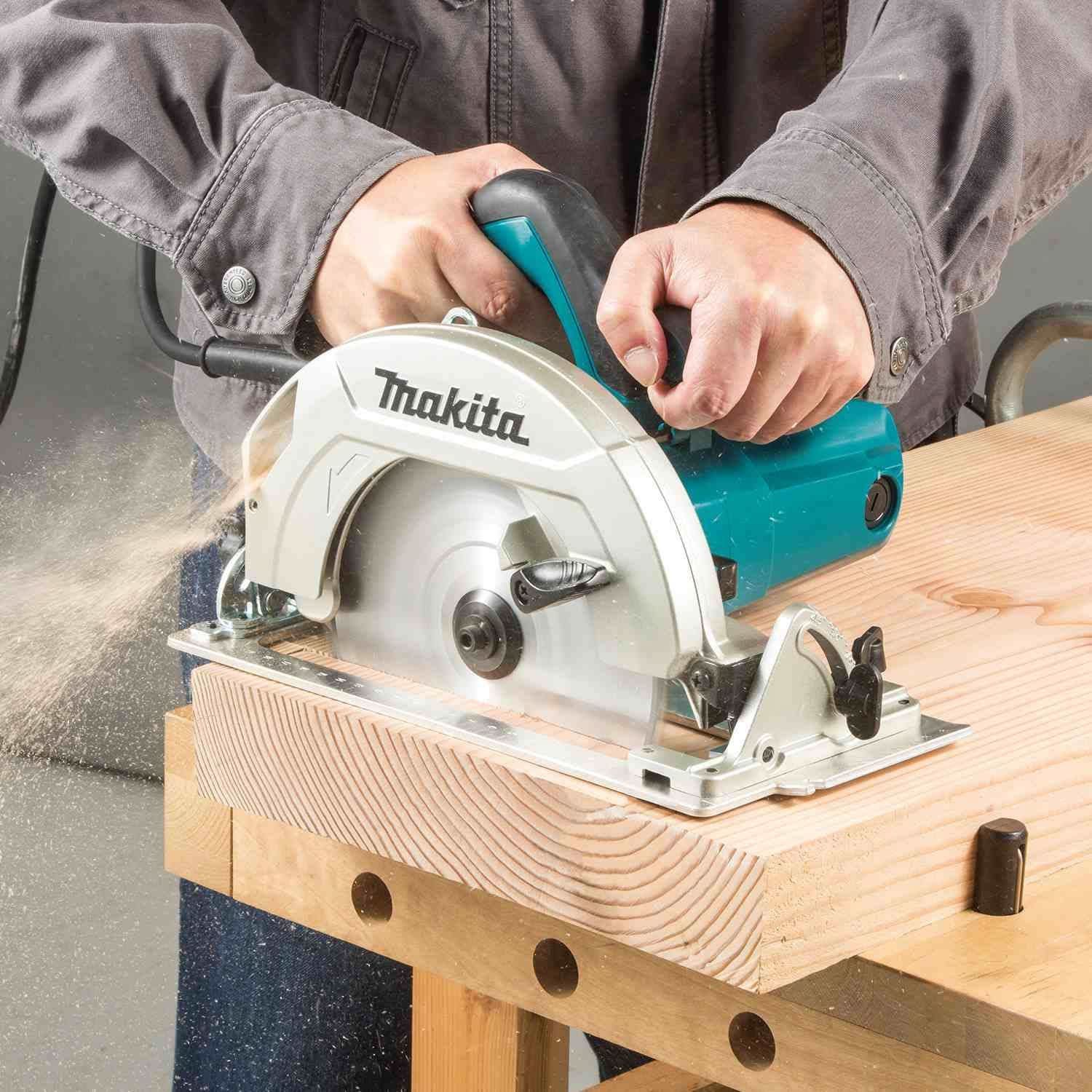 Makita HS7610 Corded 7-1/4