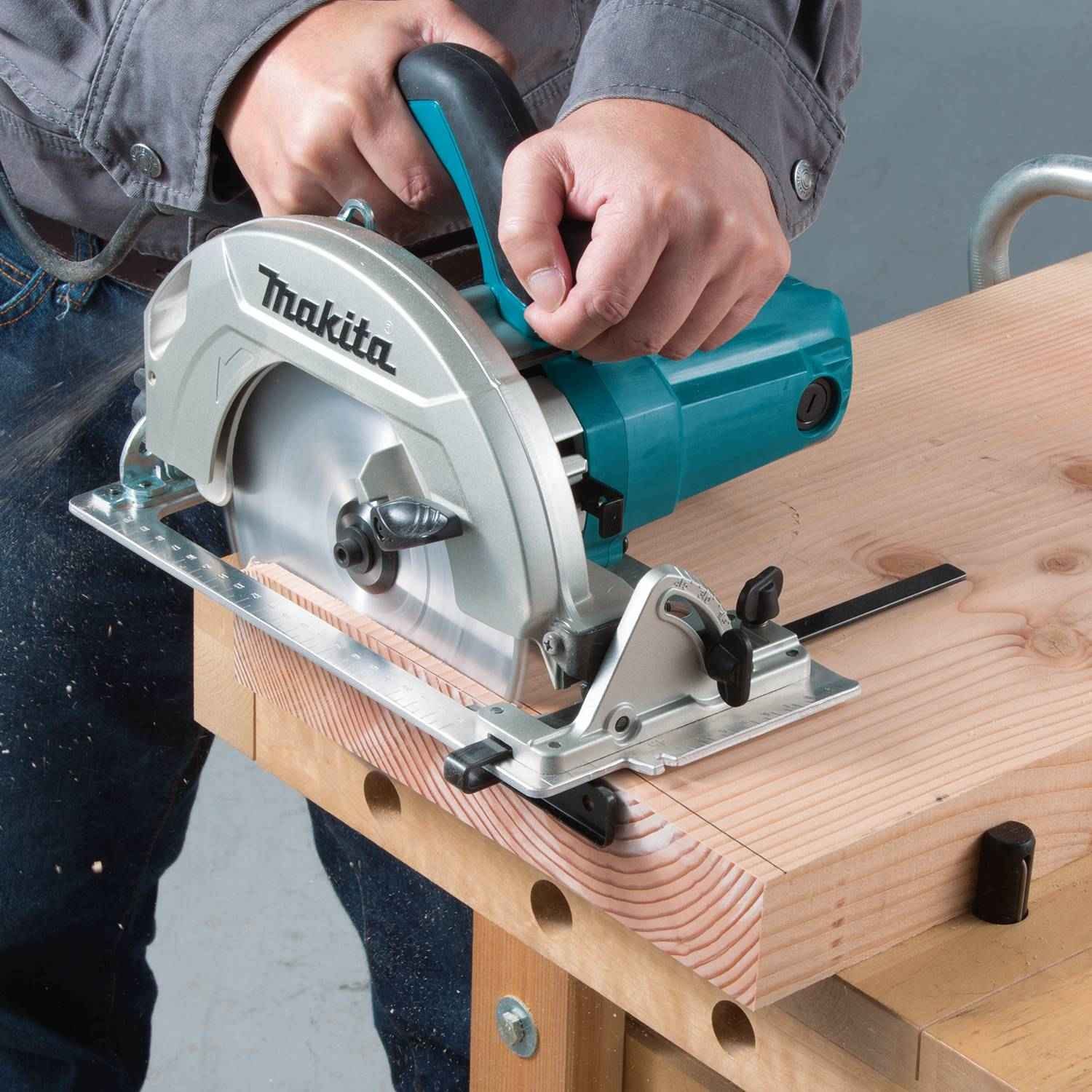 Makita HS7610 7-1/4" Circular Saw