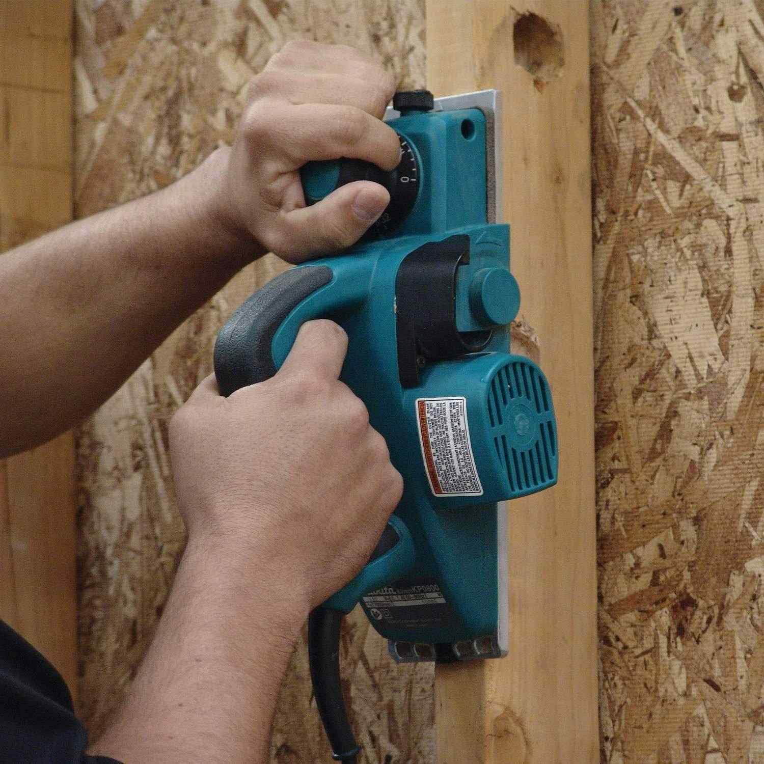 Makita KP0800K 3-1/4" Planer, with Tool Case