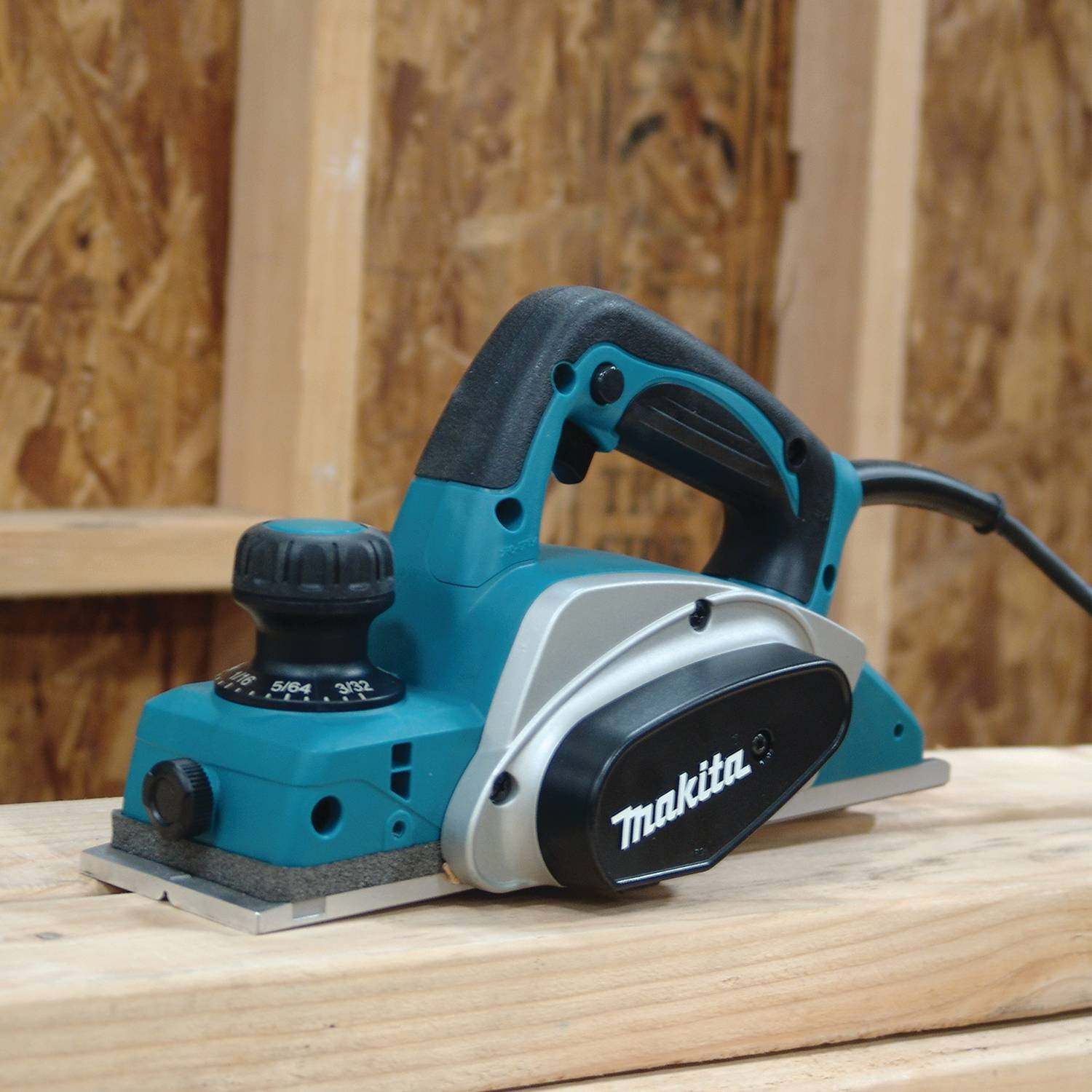 Makita KP0800K 3-1/4" Planer, with Tool Case