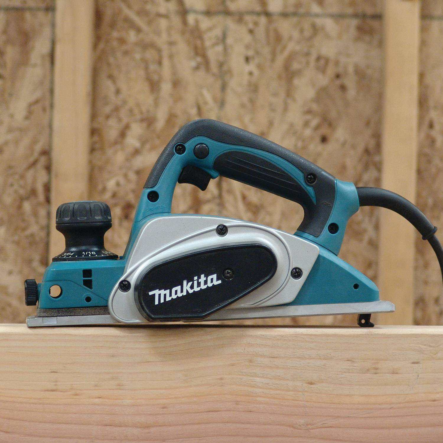 Makita KP0800K 3-1/4" Planer, with Tool Case