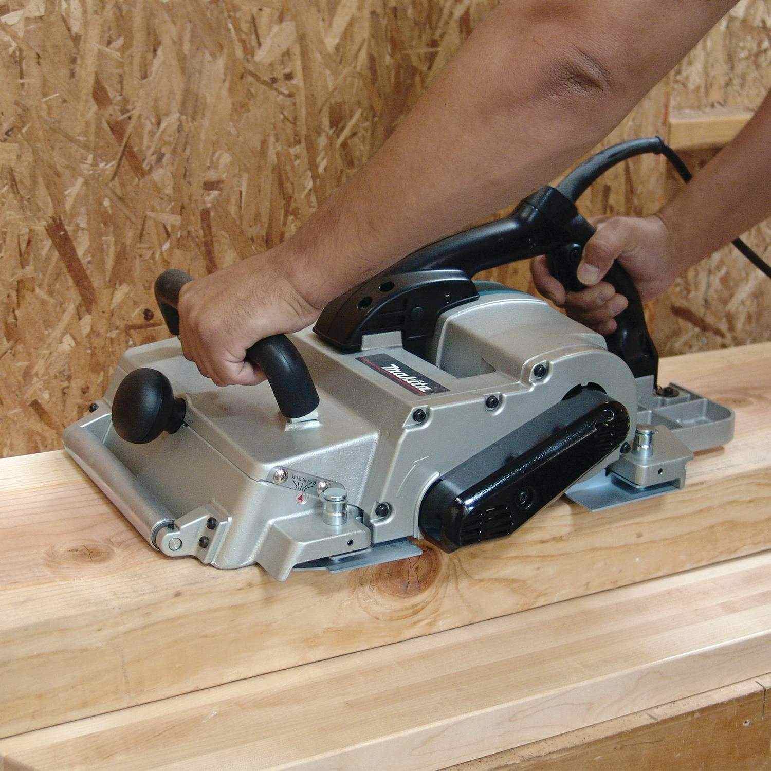 Makita KP312 12-1/4" Planer