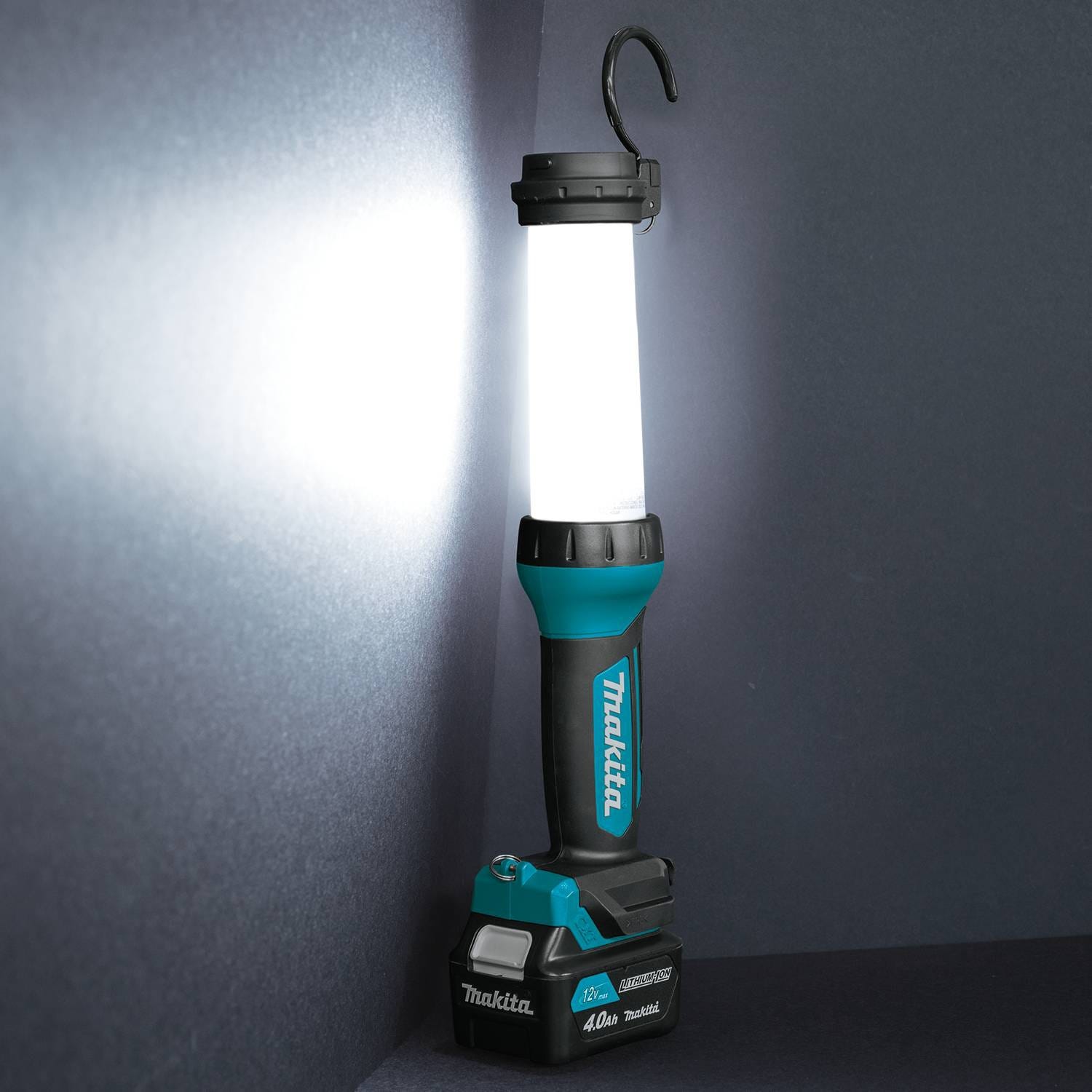 Makita ML104 12V max CXT Lithium-Ion Cordless LED Lantern/Flashlight, Flashlight Only