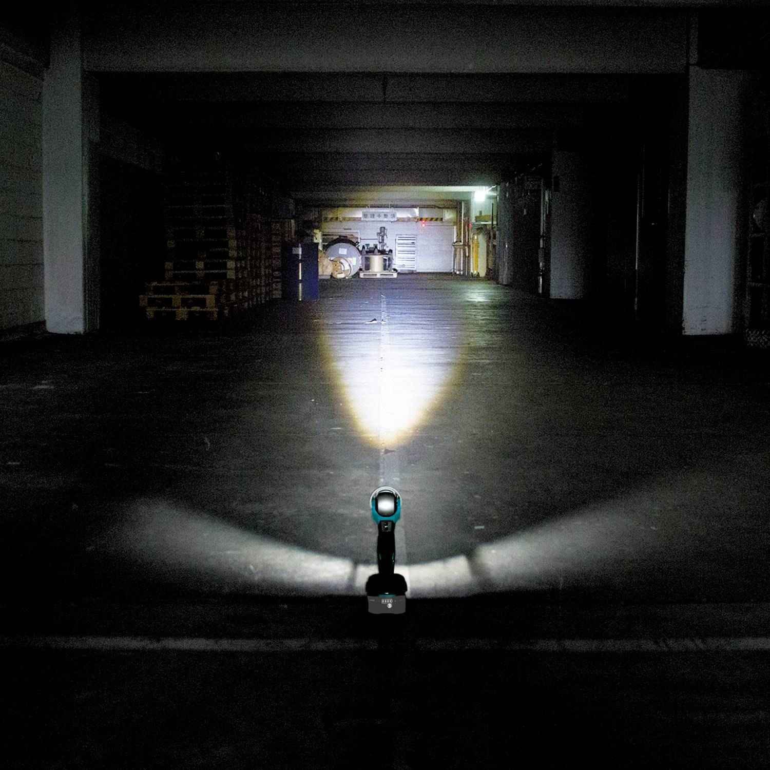 Makita ML106 12V max CXT Lithium-Ion Cordless Adjustable Beam LED Flashlight, Flashlight Only