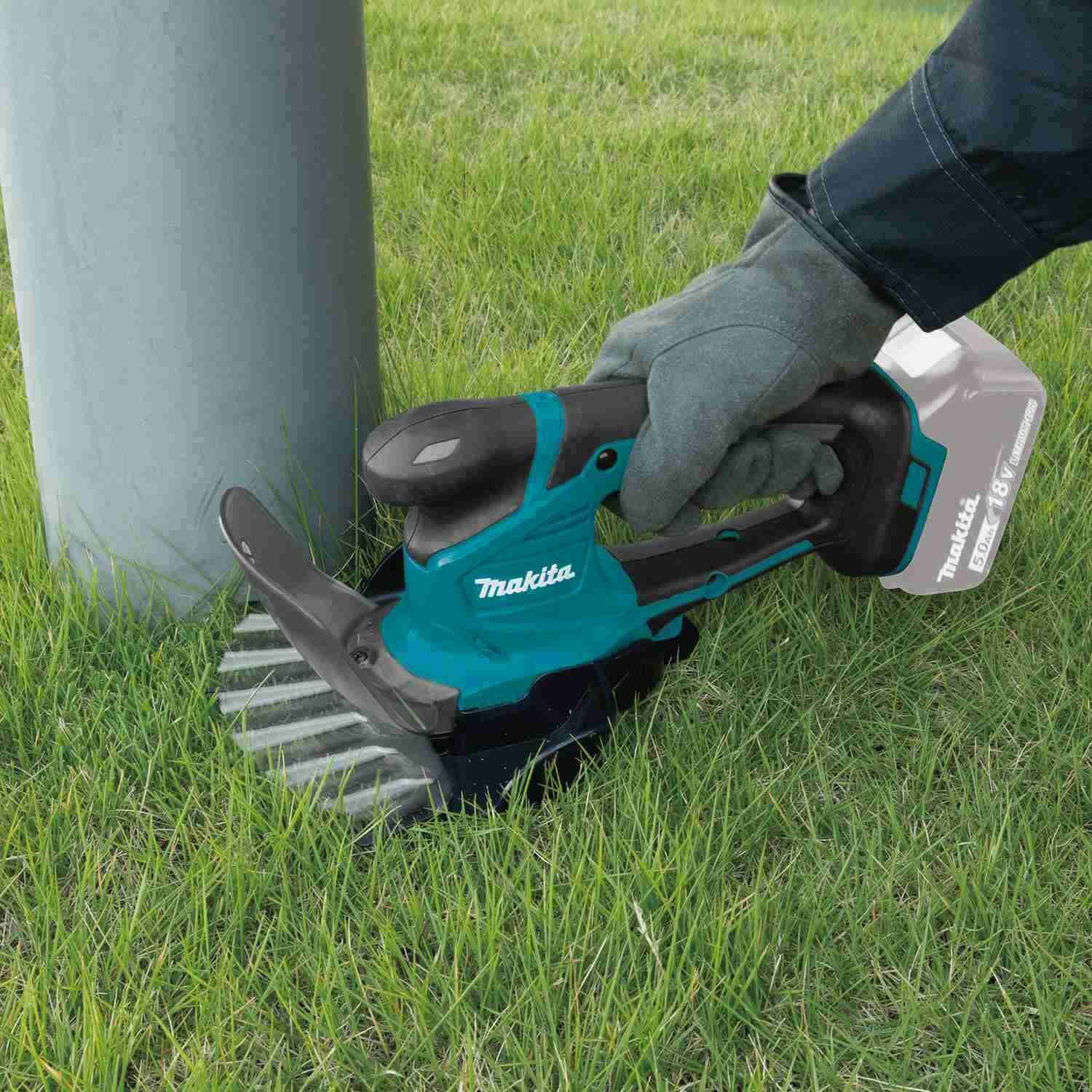 Makita MU04Z 12V max CXT Lithium-Ion Cordless Grass Shear, Tool Only