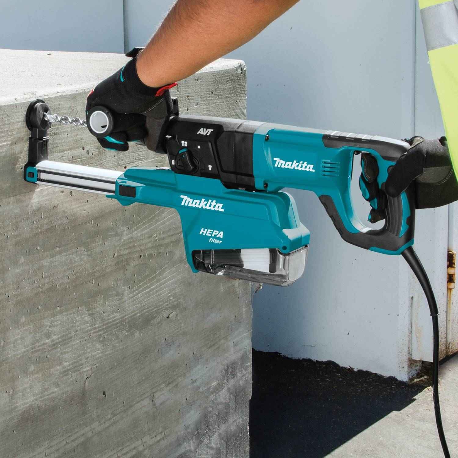Makita HR2661 1" SDS-PLUS AVT Rotary Hammer, w/ HEPA Dust Extractor (D-handle)