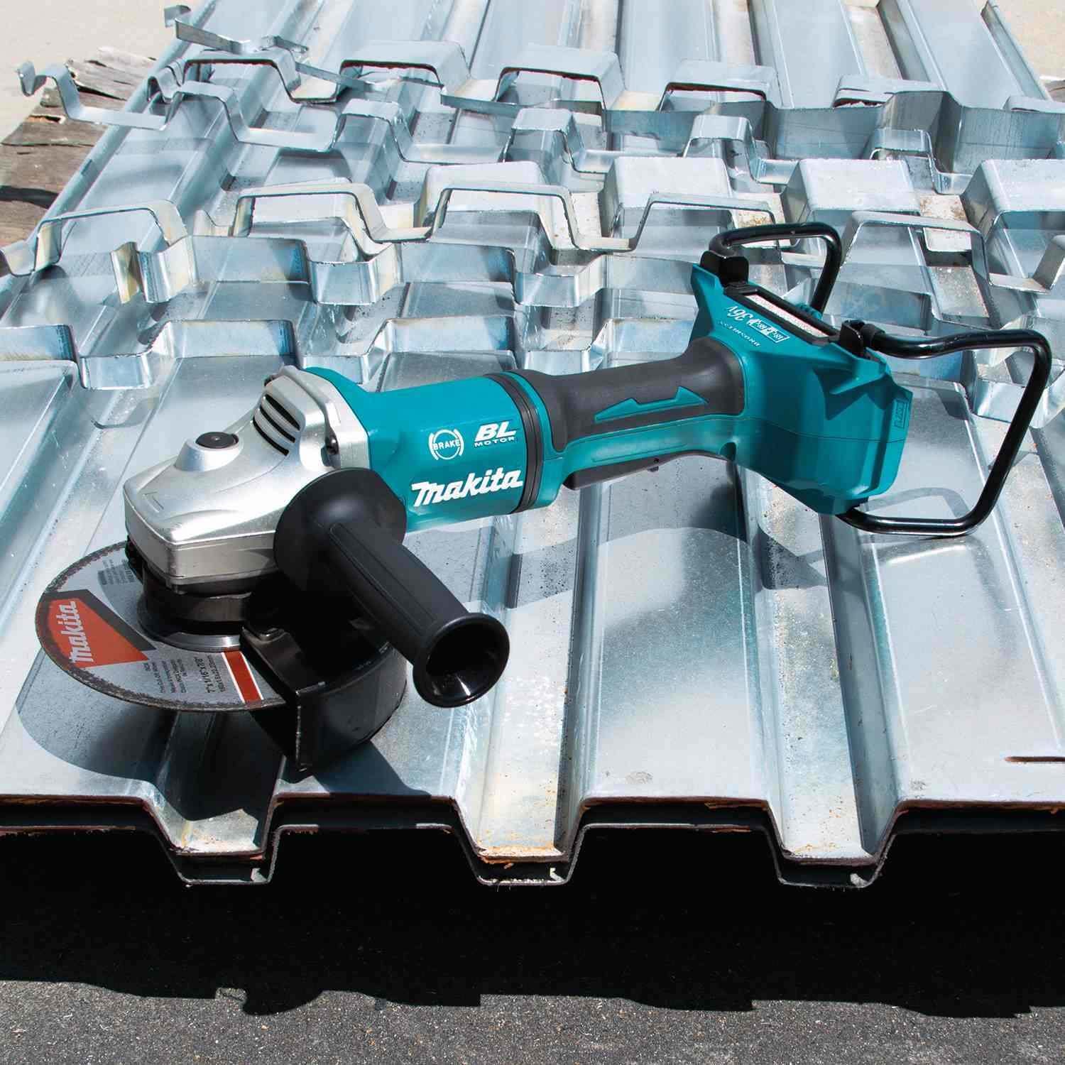 Makita XAG12Z1 36V (18V X2) LXT Brushless 7" Paddle Switch Cut-Off/Angle Grinder, with Electric Brake, Tool Only