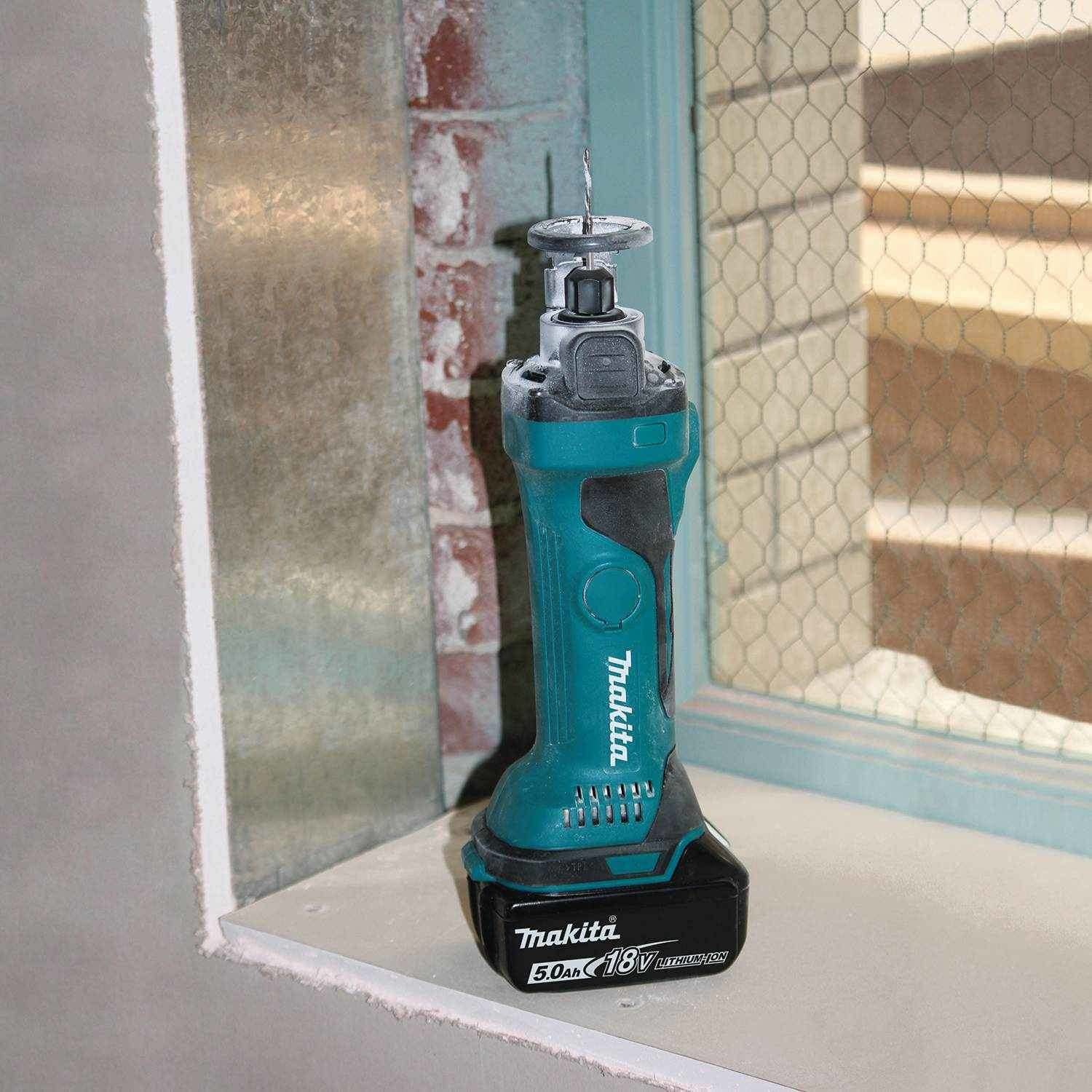 Makita XOC01T 18V LXT Lithium-Ion Cordless Cut-Out Tool Kit (5.0Ah)