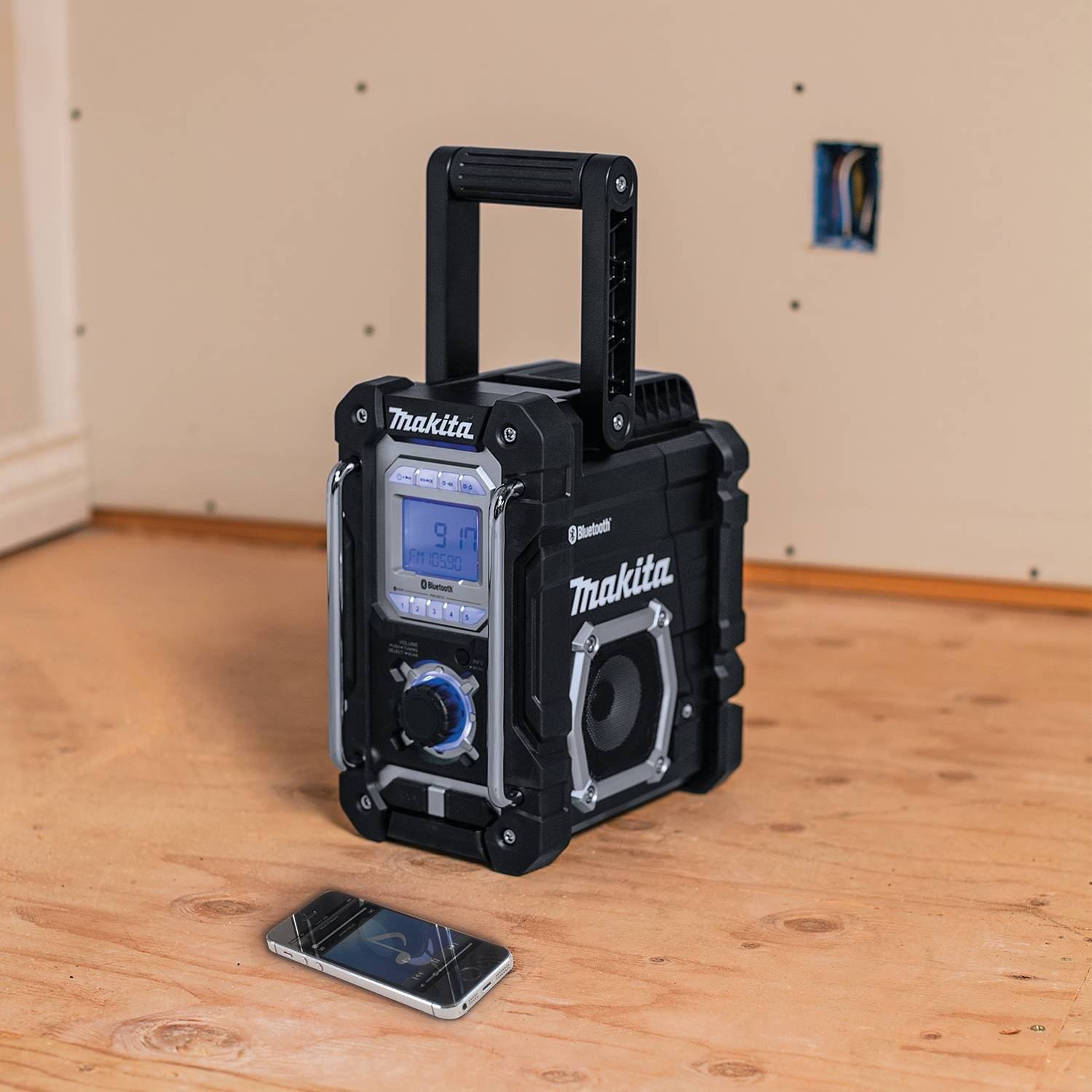 Makita XRM06B 18V LXT / 12V max CXT Lithium"‘Ion Cordless/Corded Bluetooth Job Site Radio, Tool Only