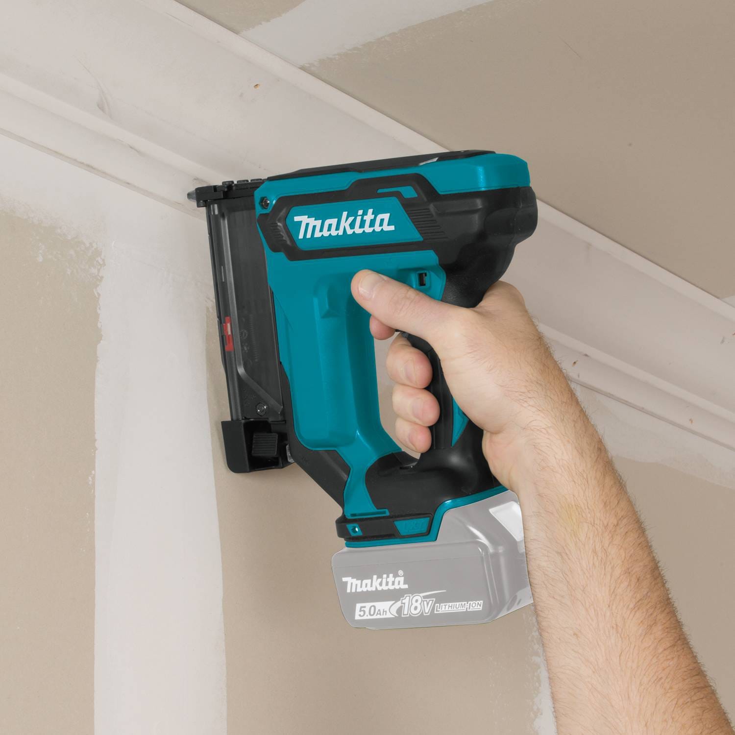 Makita XTP02Z 18V LXT Lithium-Ion Cordless 1-3/8" Pin Nailer, 23 Ga., Tool Only