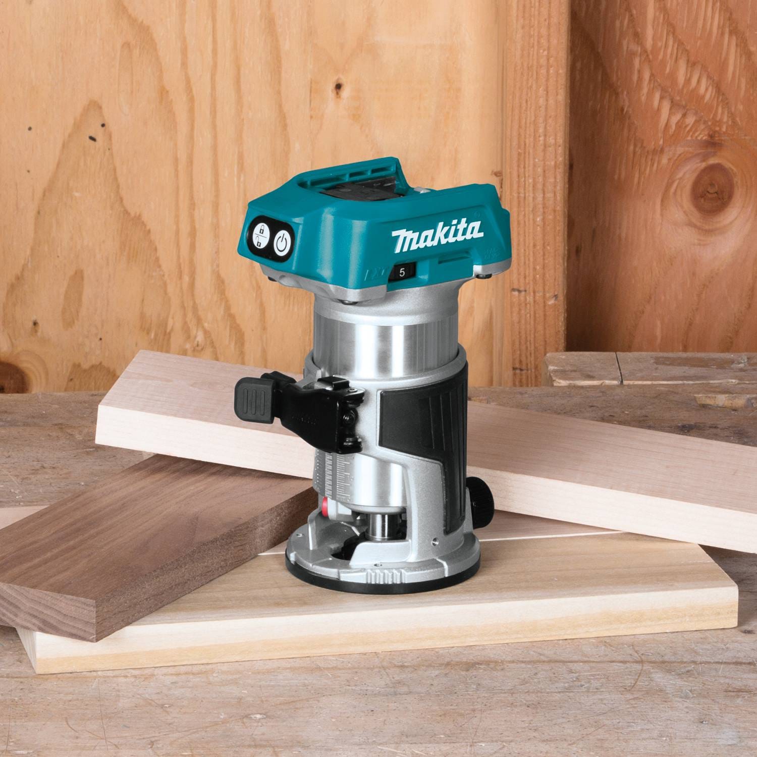 Makita XTR01Z 18V LXT Lithium-Ion Brushless Cordless Compact Router, Tool Only