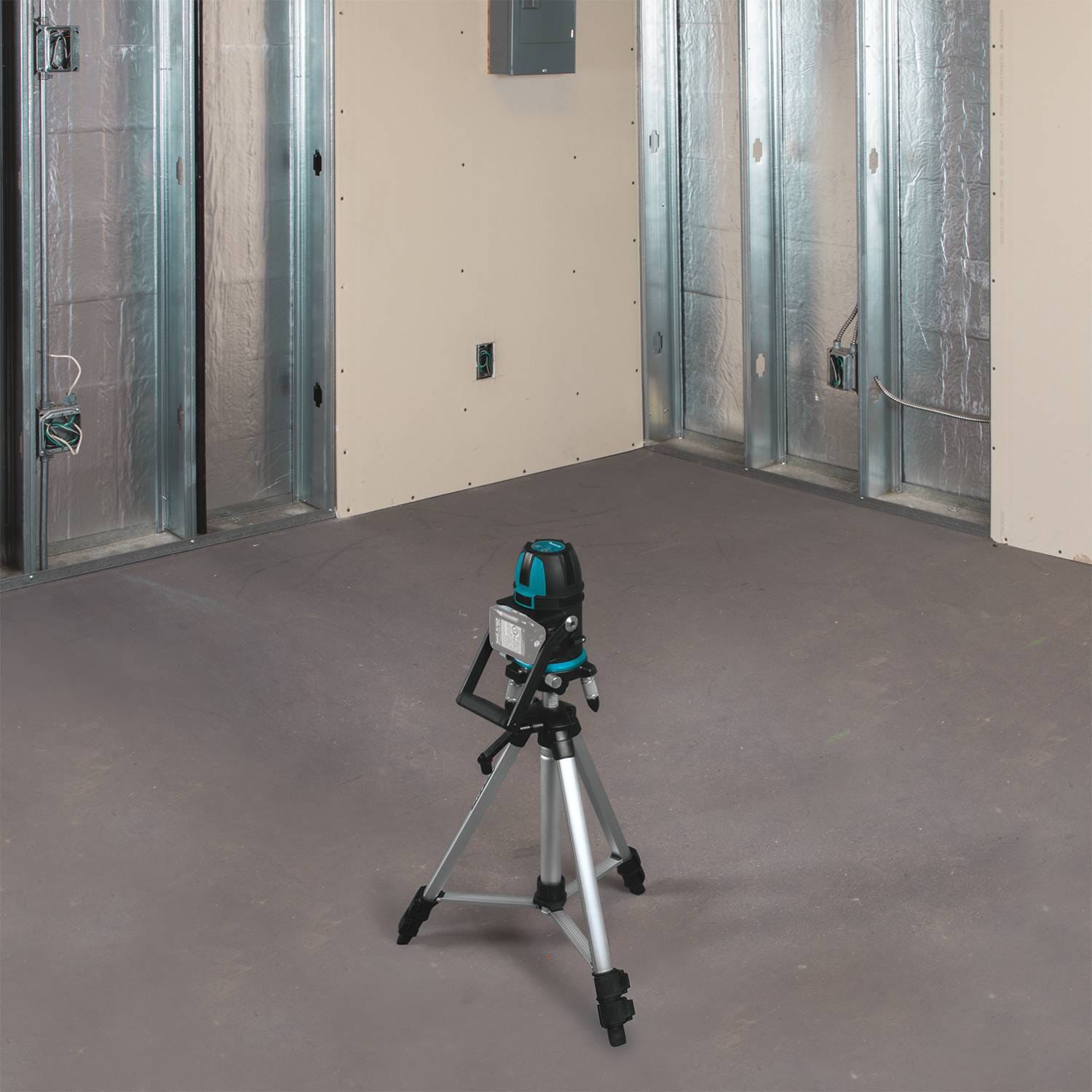 Makita SK209GDZ 12V max CXT Cordless Self-Leveling Multi-Line / Plumb Point Green Beam Laser, Tool Only