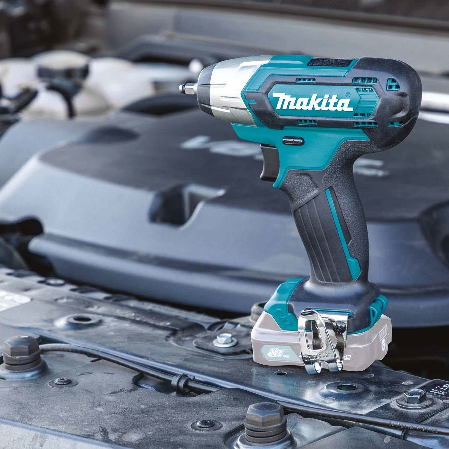 Makita WT04Z 12V max CXT Lithium-Ion Cordless 1/4" Impact Wrench, Tool Only